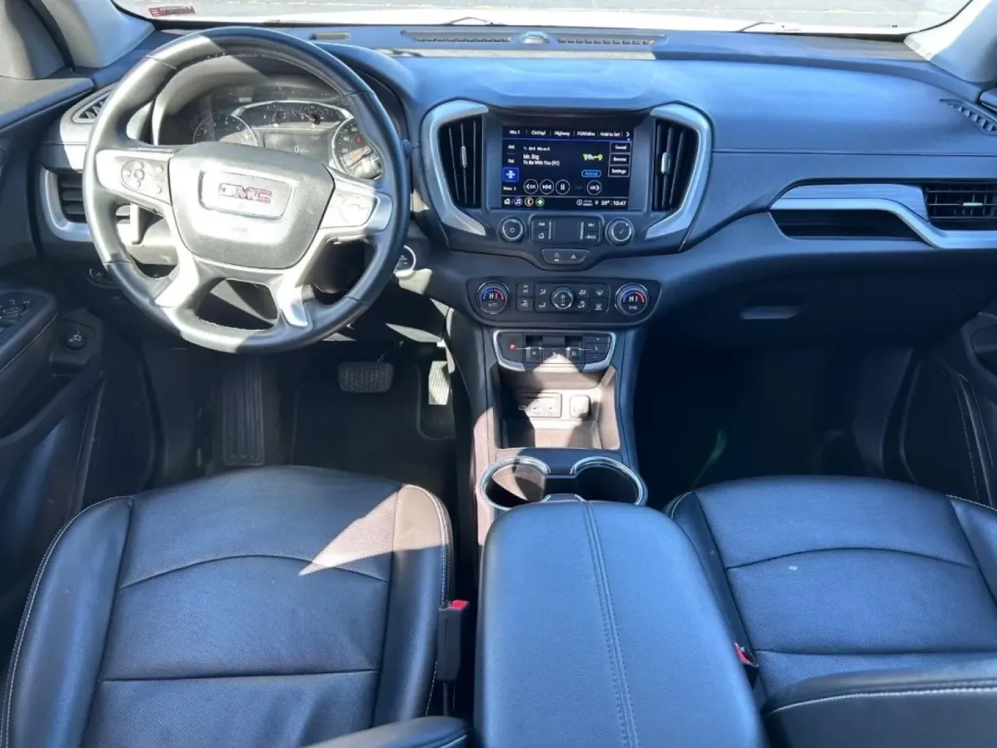 2024 /Jet Black Leather GMC Terrain SLT (3GKALPEG8RL) with an 1.5L Turbo DOHC 4-cylinder / SIDI / VVT engine, Automatic transmission, located at 970 Woodlawn Dr., Farmington, MO, 63640, (573) 431-7800, 37.825642, -90.468674 - **Experience Life's Adventures with the 2024 GMC Terrain SLT at Pettus CDJR Farmington!**<br /> <br /> Are you ready to elevate your daily drive or embark on thrilling weekend getaways? The 2024 GMC Terrain SLT is the perfect SUV for those who crave versatility and comfort in their journeys. This ve - Photo#8