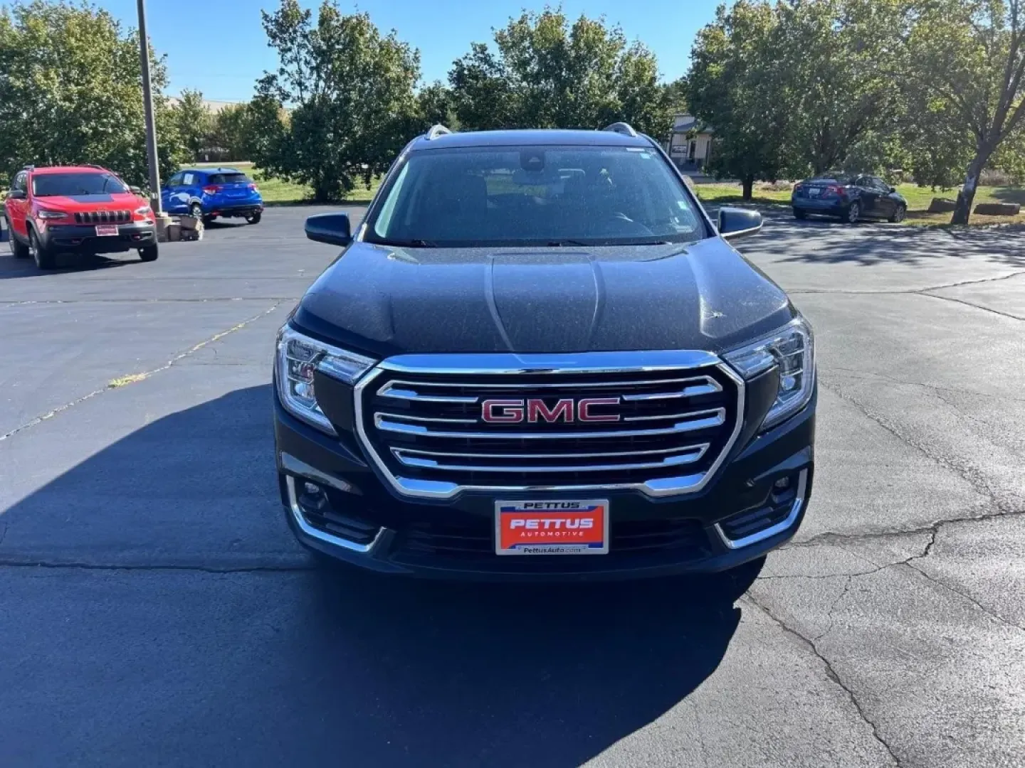 2024 /Jet Black Leather GMC Terrain SLT (3GKALPEG9RL) with an 1.5L Turbo DOHC 4-cylinder / SIDI / VVT engine, Automatic transmission, located at 970 Woodlawn Dr., Farmington, MO, 63640, (573) 431-7800, 37.825642, -90.468674 - Are you searching for the perfect vehicle to elevate your daily commute or weekend adventures? Look no further than this stunning 2024 GMC Terrain SLT, available now at Pettus CDJR Farmington. Located at 970 Woodlawn Drive in Farmington, MO, we are proud to be your trusted OEM dealership for quality - Photo#8