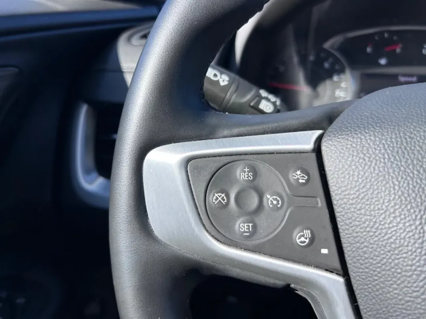 2024 /Jet Black Leather GMC Terrain SLT (3GKALPEG9RL) with an 1.5L Turbo DOHC 4-cylinder / SIDI / VVT engine, Automatic transmission, located at 970 Woodlawn Dr., Farmington, MO, 63640, (573) 431-7800, 37.825642, -90.468674 - Are you searching for the perfect vehicle to elevate your daily commute or weekend adventures? Look no further than this stunning 2024 GMC Terrain SLT, available now at Pettus CDJR Farmington. Located at 970 Woodlawn Drive in Farmington, MO, we are proud to be your trusted OEM dealership for quality - Photo#12