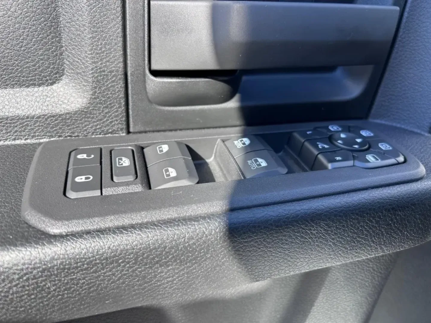 2026 /Diesel Gray/Black Cloth Ram 2500 Tradesman (3C63R5CL8TG) with an Straight 6 Turbocharged Diesel engine, located at 970 Woodlawn Dr., Farmington, MO, 63640, (573) 431-7800, 37.825642, -90.468674 - **Unleash Your Adventures with the 2026 Ram 2500 Tradesman at Pettus CDJR Farmington!**<br /> <br /> Are you ready to elevate your lifestyle with a powerful and reliable truck that's perfect for both work and play? Look no further than this stunning 2026 Ram 2500 Tradesman, now available at Pettus C - Photo#16