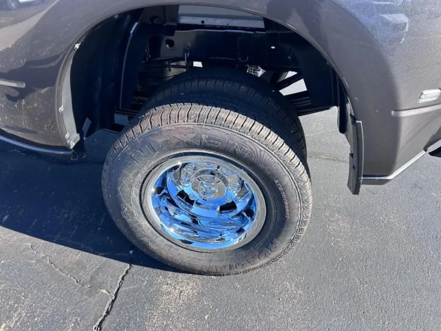 2026 /Diesel Gray/Black Cloth Ram 3500 Tradesman (3C63RRGL0TG) with an Straight 6 Turbocharged Diesel engine, located at 970 Woodlawn Dr., Farmington, MO, 63640, (573) 431-7800, 37.825642, -90.468674 - Imagine conquering your weekend adventures or tackling tough jobs with confidence in a rugged truck that embodies strength and reliability. Introducing the 2026 Ram 3500 Tradesman, ready to elevate your lifestyle with its impressive performance and exceptional capabilities. Whether you need a heavy- - Photo#5