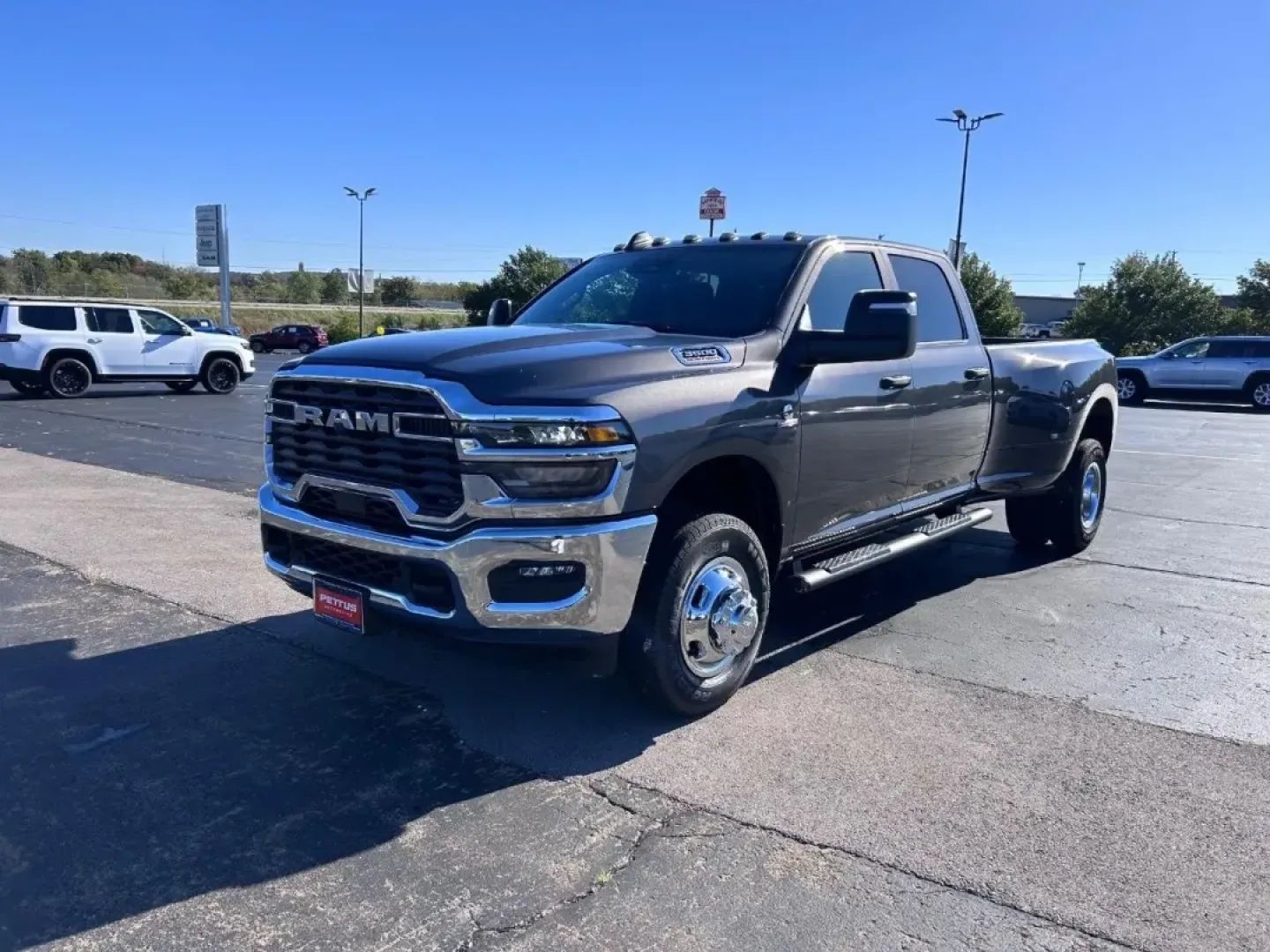2026 /Diesel Gray/Black Cloth Ram 3500 Tradesman (3C63RRGL0TG) with an Straight 6 Turbocharged Diesel engine, located at 970 Woodlawn Dr., Farmington, MO, 63640, (573) 431-7800, 37.825642, -90.468674 - Imagine conquering your weekend adventures or tackling tough jobs with confidence in a rugged truck that embodies strength and reliability. Introducing the 2026 Ram 3500 Tradesman, ready to elevate your lifestyle with its impressive performance and exceptional capabilities. Whether you need a heavy- - Photo#6