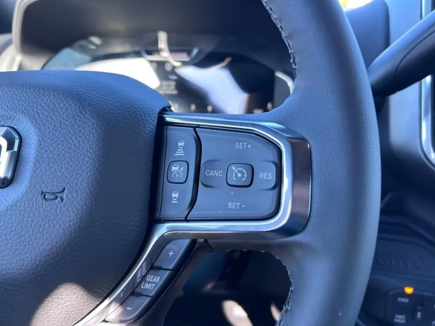 2025 /Black Leather Ram 2500 Laramie (3C6UR5FJ0SG) with an 6.4L V8 HEMI HD engine, located at 970 Woodlawn Dr., Farmington, MO, 63640, (573) 431-7800, 37.825642, -90.468674 - Are you ready to elevate your adventure game? Whether you're hauling equipment for work, towing a trailer for a weekend getaway, or simply navigating the city streets with confidence, the 2025 Ram 2500 Laramie is the perfect companion for your lifestyle. This robust truck combines luxury, capability - Photo#12