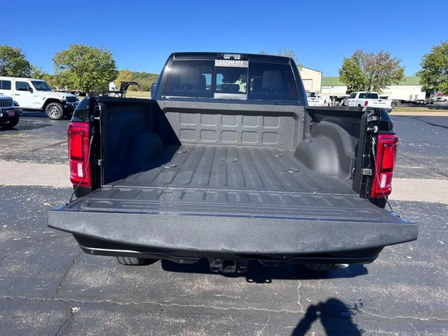 2025 /Black Leather Ram 2500 Laramie (3C6UR5FJ0SG) with an 6.4L V8 HEMI HD engine, located at 970 Woodlawn Dr., Farmington, MO, 63640, (573) 431-7800, 37.825642, -90.468674 - Are you ready to elevate your adventure game? Whether you're hauling equipment for work, towing a trailer for a weekend getaway, or simply navigating the city streets with confidence, the 2025 Ram 2500 Laramie is the perfect companion for your lifestyle. This robust truck combines luxury, capability - Photo#4
