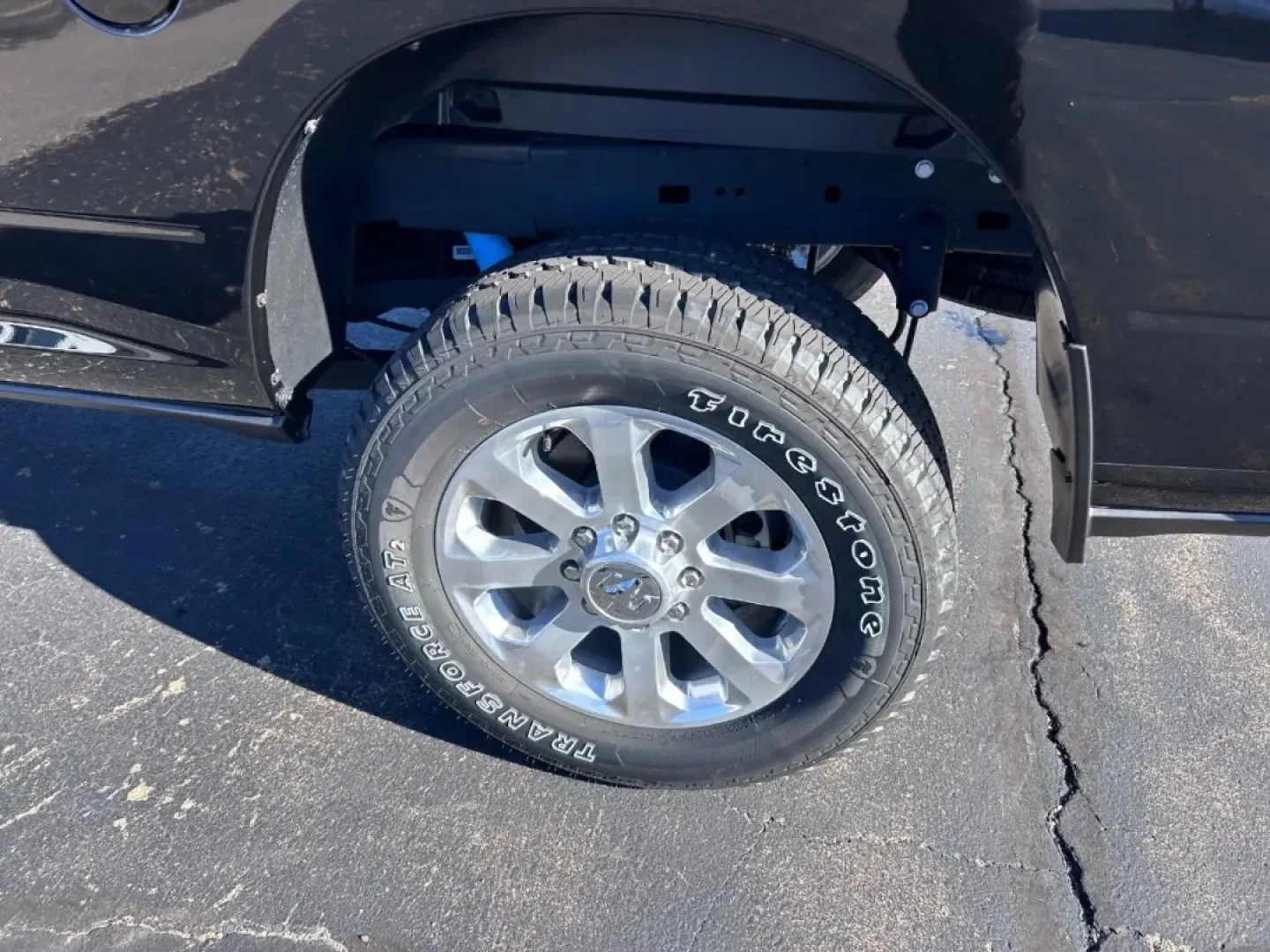 2025 /Black Leather Ram 2500 Laramie (3C6UR5FJ0SG) with an 6.4L V8 HEMI HD engine, located at 970 Woodlawn Dr., Farmington, MO, 63640, (573) 431-7800, 37.825642, -90.468674 - Are you ready to elevate your adventure game? Whether you're hauling equipment for work, towing a trailer for a weekend getaway, or simply navigating the city streets with confidence, the 2025 Ram 2500 Laramie is the perfect companion for your lifestyle. This robust truck combines luxury, capability - Photo#5