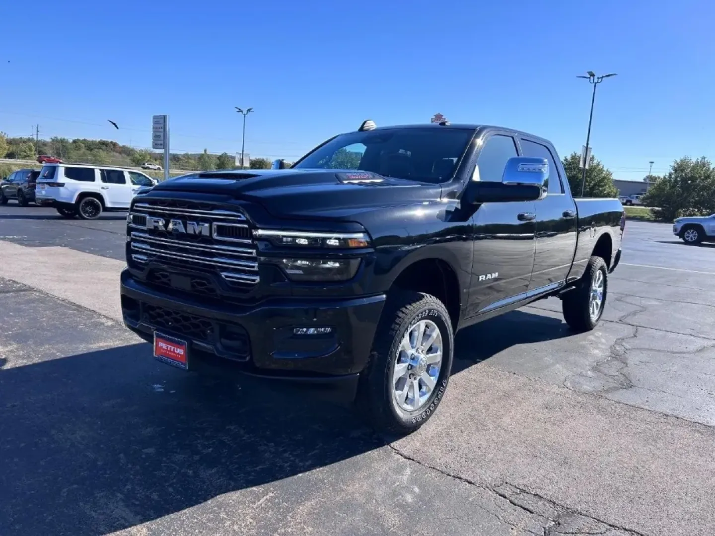2025 /Black Leather Ram 2500 Laramie (3C6UR5FJ0SG) with an 6.4L V8 HEMI HD engine, located at 970 Woodlawn Dr., Farmington, MO, 63640, (573) 431-7800, 37.825642, -90.468674 - Are you ready to elevate your adventure game? Whether you're hauling equipment for work, towing a trailer for a weekend getaway, or simply navigating the city streets with confidence, the 2025 Ram 2500 Laramie is the perfect companion for your lifestyle. This robust truck combines luxury, capability - Photo#6