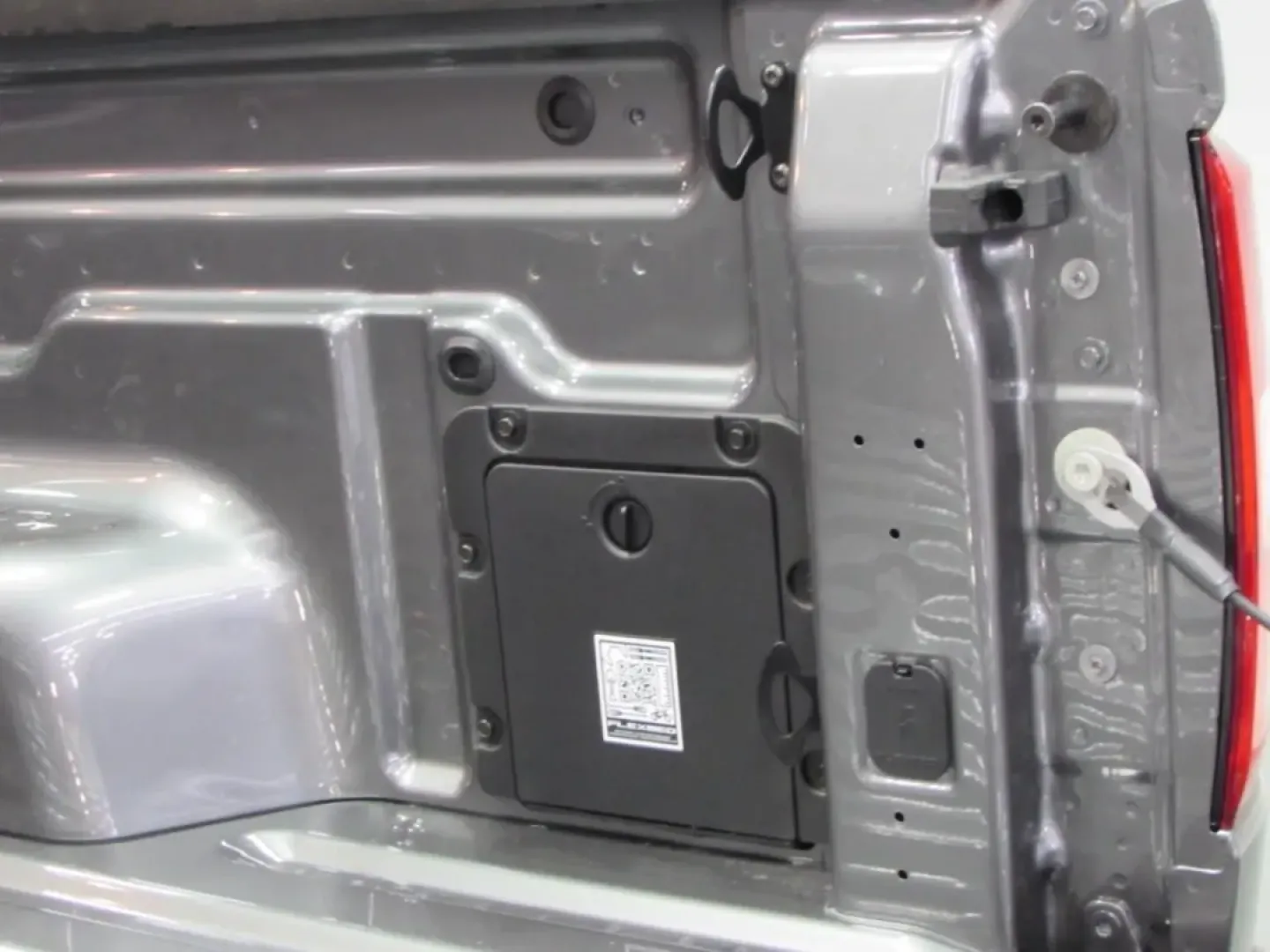 2025 /Navy Pier/Aspen Gray Ford Maverick XLT (3FTTW8JA9SR) with an 2.0L engine, located at 12836 Highway 21, De Soto, MO, 63020, (636) 337-7777, 38.151867, -90.575615 - **Unleash Your Adventurous Spirit with the 2025 Ford Maverick XLT at Pettus Ford De Soto!**<br /> <br /> Are you ready to elevate your lifestyle with a vehicle that offers versatility and reliability? Look no further than the 2025 Ford Maverick XLT, now available at Pettus Ford De Soto. This truck i - Photo#13