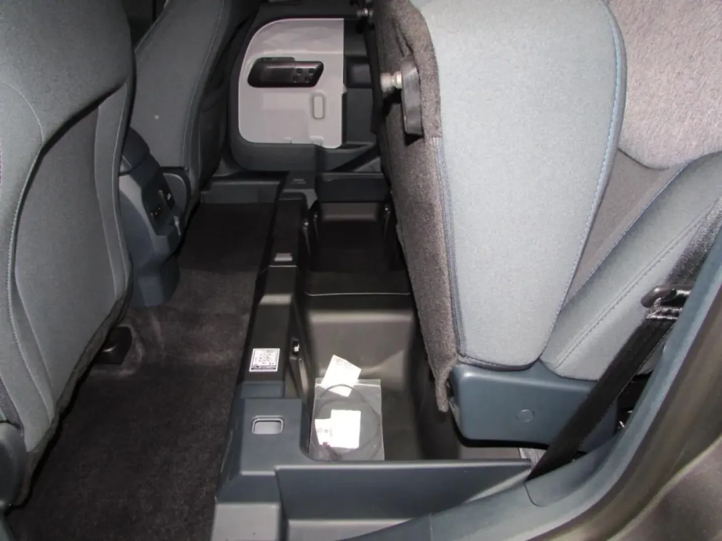 2025 /Navy Pier/Aspen Gray Ford Maverick XLT (3FTTW8JA9SR) with an 2.0L engine, located at 12836 Highway 21, De Soto, MO, 63020, (636) 337-7777, 38.151867, -90.575615 - **Unleash Your Adventurous Spirit with the 2025 Ford Maverick XLT at Pettus Ford De Soto!**<br /> <br /> Are you ready to elevate your lifestyle with a vehicle that offers versatility and reliability? Look no further than the 2025 Ford Maverick XLT, now available at Pettus Ford De Soto. This truck i - Photo#28