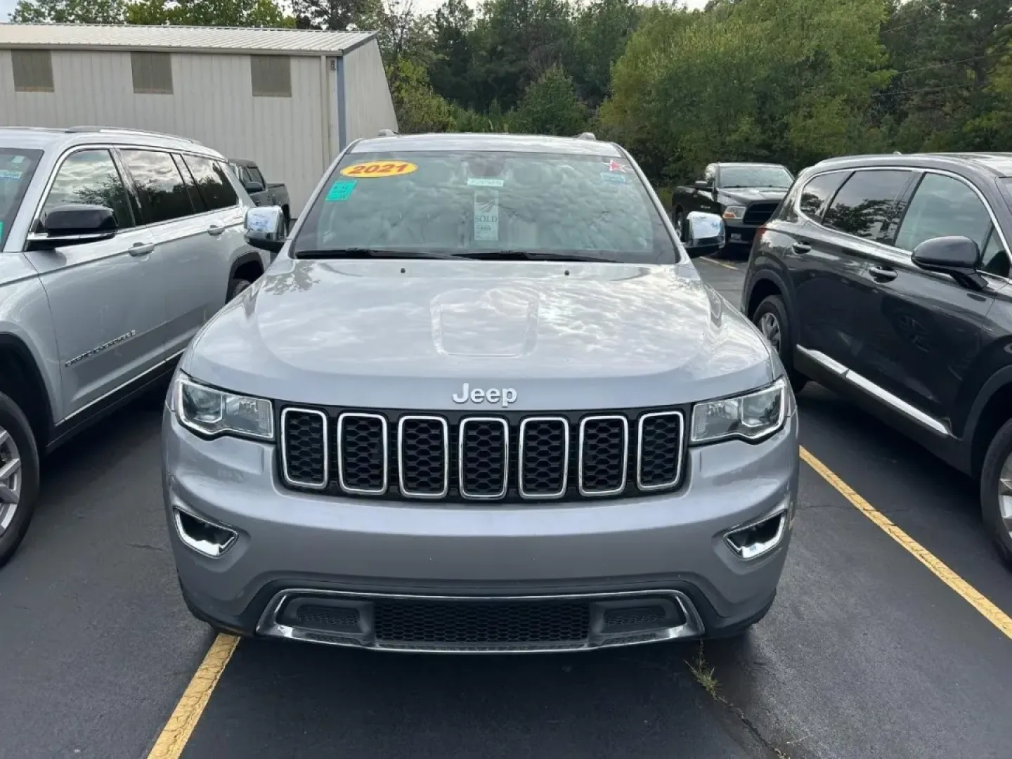 2021 /Black Leather Jeep Grand Cherokee Limited (1C4RJFBGXMC) with an 3.6L V6 24V VVT UPG I engine, Automatic transmission, located at 970 Woodlawn Dr., Farmington, MO, 63640, (573) 431-7800, 37.825642, -90.468674 - **Experience Adventure with the 2021 Jeep Grand Cherokee at Pettus CDJR Farmington!**<br /> <br /> Are you ready to take your daily commute and weekend getaways to the next level? The 2021 Jeep Grand Cherokee is not just an SUV; it's a lifestyle enabler, perfectly designed for those who crave both c - Photo#1