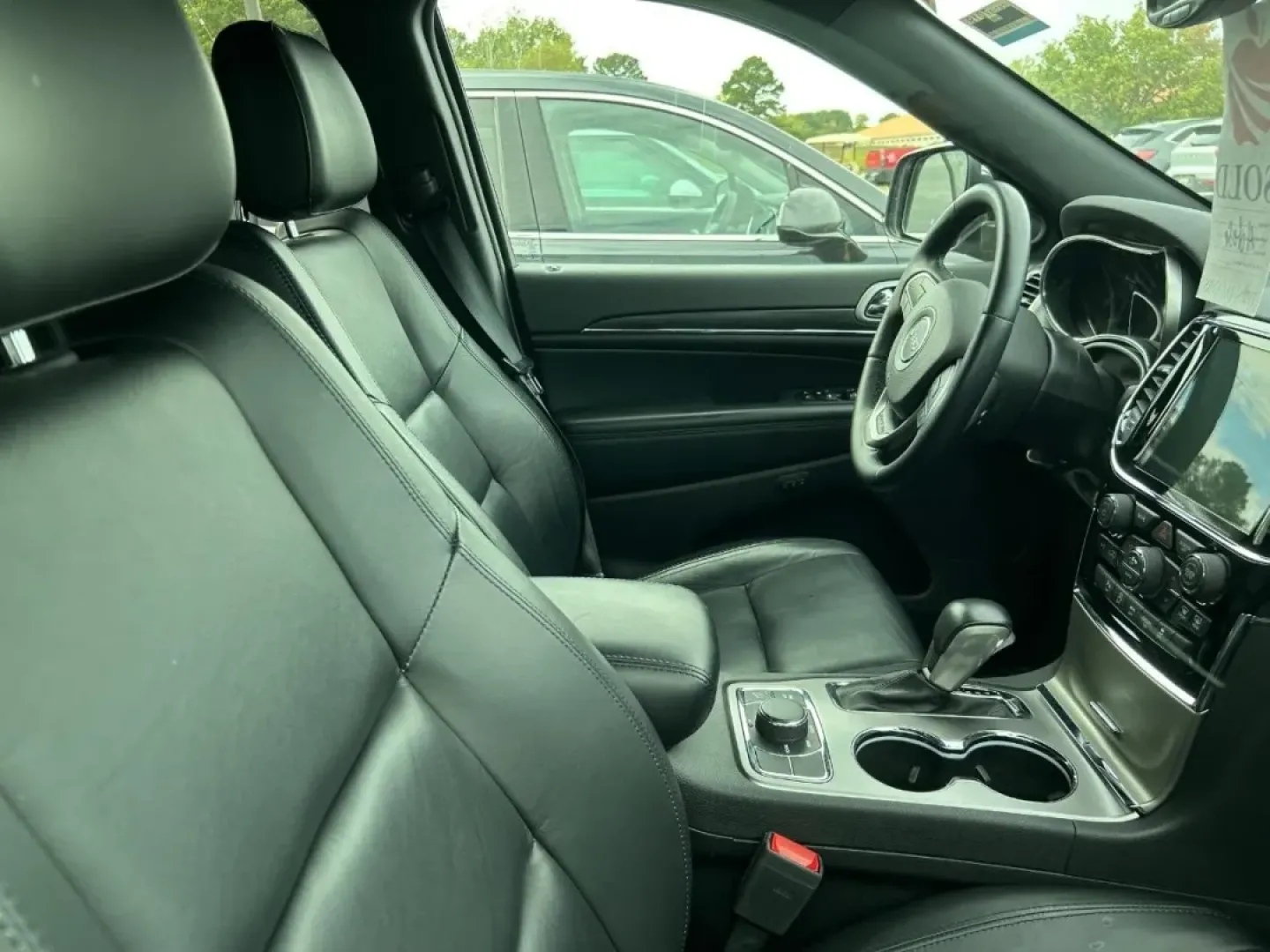 2021 /Black Leather Jeep Grand Cherokee Limited (1C4RJFBGXMC) with an 3.6L V6 24V VVT UPG I engine, Automatic transmission, located at 970 Woodlawn Dr., Farmington, MO, 63640, (573) 431-7800, 37.825642, -90.468674 - **Experience Adventure with the 2021 Jeep Grand Cherokee at Pettus CDJR Farmington!**<br /> <br /> Are you ready to take your daily commute and weekend getaways to the next level? The 2021 Jeep Grand Cherokee is not just an SUV; it's a lifestyle enabler, perfectly designed for those who crave both c - Photo#5