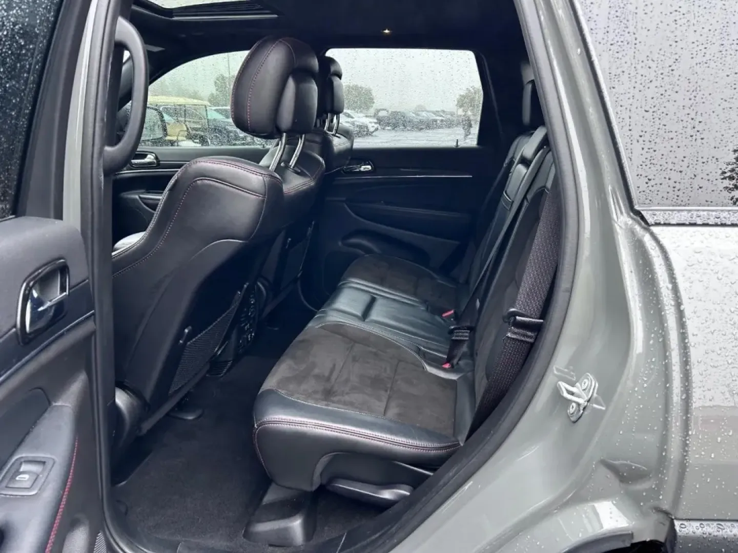 2021 /Ruby Red/Black Suede Jeep Grand Cherokee Trailhawk (1C4RJFLG6MC) with an 3.6L V6 24V VVT UPG I engine, located at 970 Woodlawn Dr., Farmington, MO, 63640, (573) 431-7800, 37.825642, -90.468674 - **Experience the Thrill of Adventure with the 2021 Jeep Grand Cherokee Trailhawk!**<br /> <br /> Are you ready to elevate your outdoor adventures and weekend getaways? Look no further than the **2021 Jeep Grand Cherokee Trailhawk**, a robust SUV that perfectly balances rugged capability with everyda - Photo#9