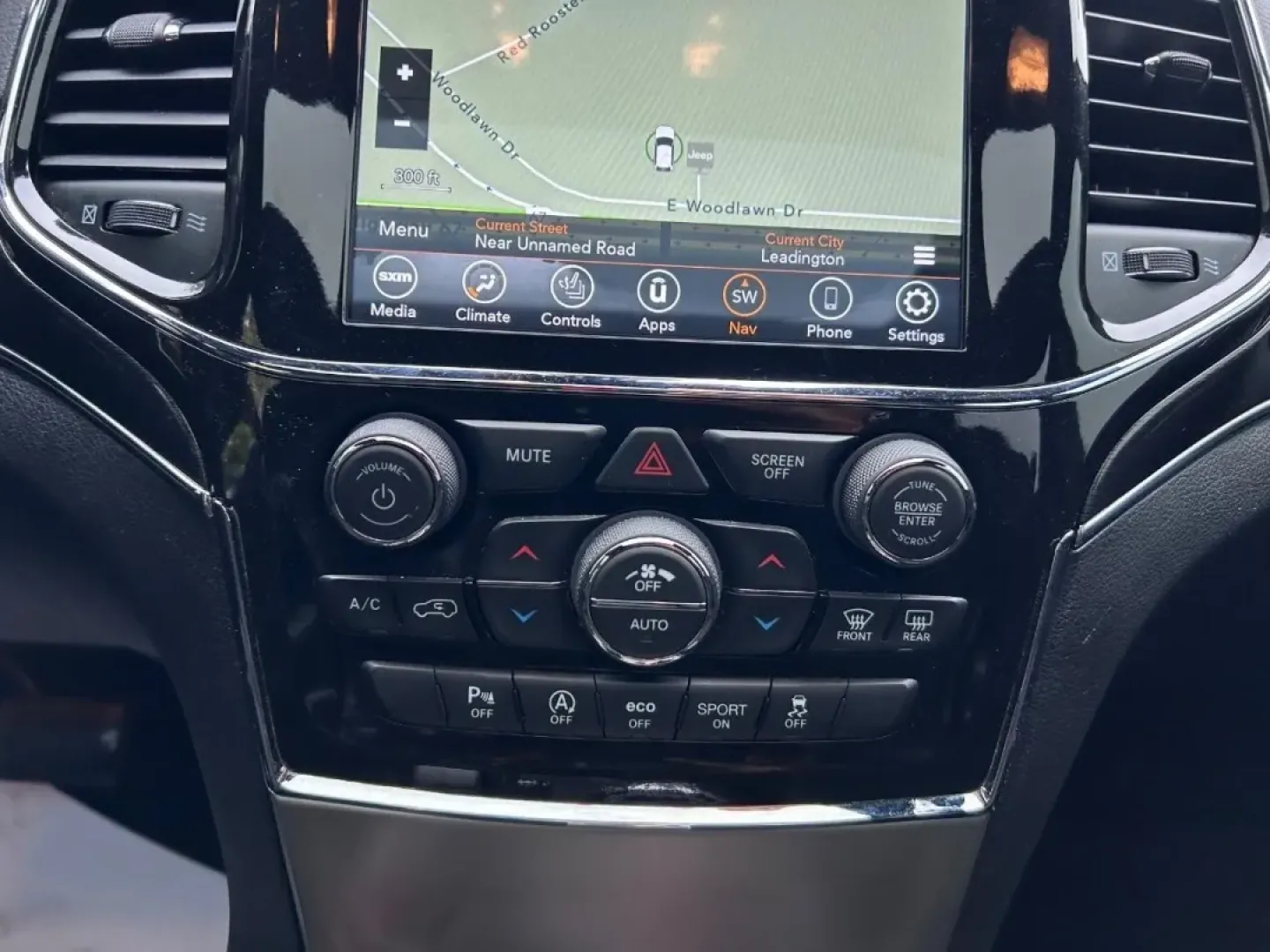 2021 /Ruby Red/Black Suede Jeep Grand Cherokee Trailhawk (1C4RJFLG6MC) with an 3.6L V6 24V VVT UPG I engine, located at 970 Woodlawn Dr., Farmington, MO, 63640, (573) 431-7800, 37.825642, -90.468674 - **Experience the Thrill of Adventure with the 2021 Jeep Grand Cherokee Trailhawk!**<br /> <br /> Are you ready to elevate your outdoor adventures and weekend getaways? Look no further than the **2021 Jeep Grand Cherokee Trailhawk**, a robust SUV that perfectly balances rugged capability with everyda - Photo#16