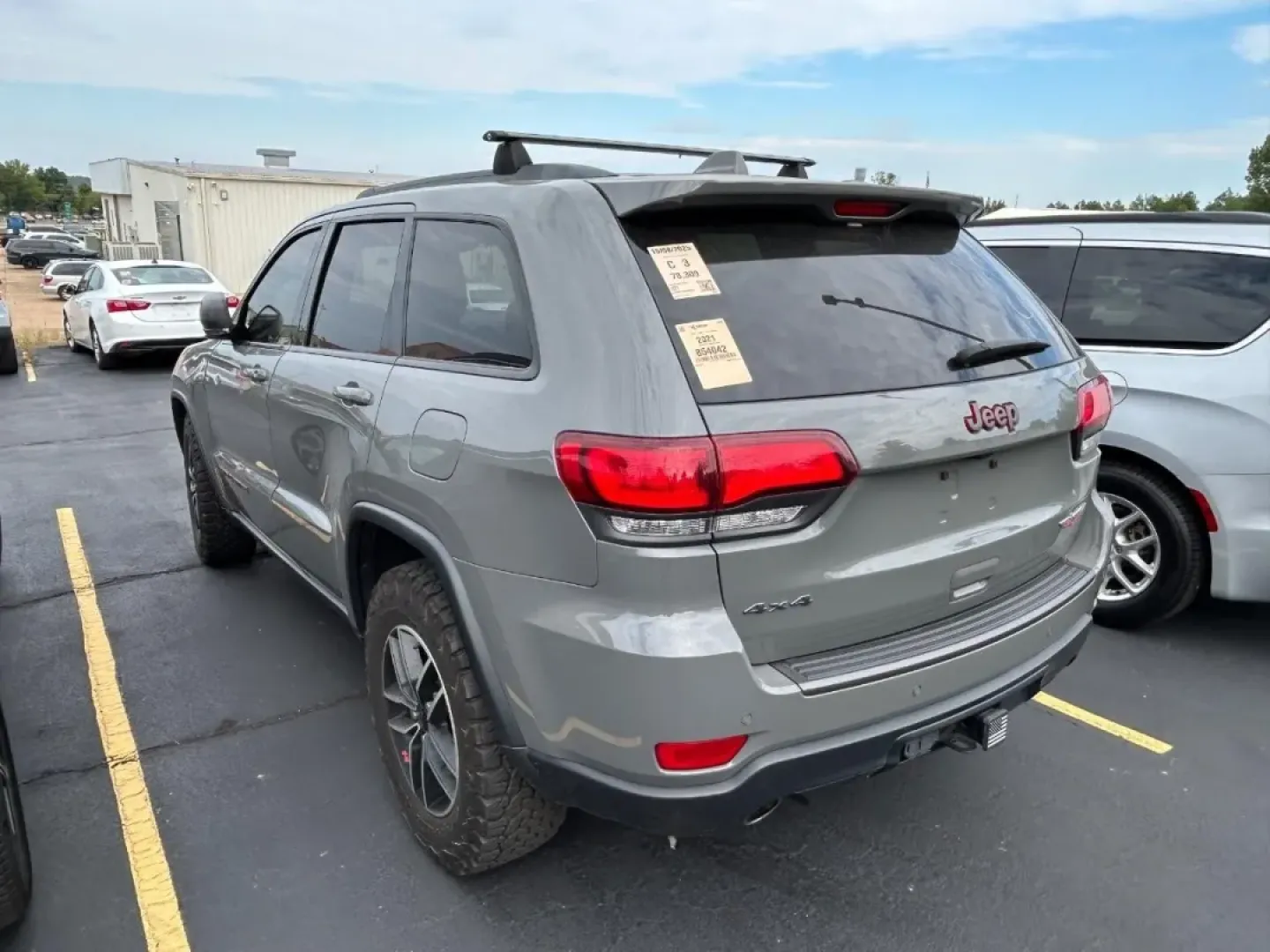 2021 /Ruby Red/Black Suede Jeep Grand Cherokee Trailhawk (1C4RJFLG6MC) with an 3.6L V6 24V VVT UPG I engine, located at 970 Woodlawn Dr., Farmington, MO, 63640, (573) 431-7800, 37.825642, -90.468674 - **Experience the Thrill of Adventure with the 2021 Jeep Grand Cherokee Trailhawk!**<br /> <br /> Are you ready to elevate your outdoor adventures and weekend getaways? Look no further than the **2021 Jeep Grand Cherokee Trailhawk**, a robust SUV that perfectly balances rugged capability with everyda - Photo#3