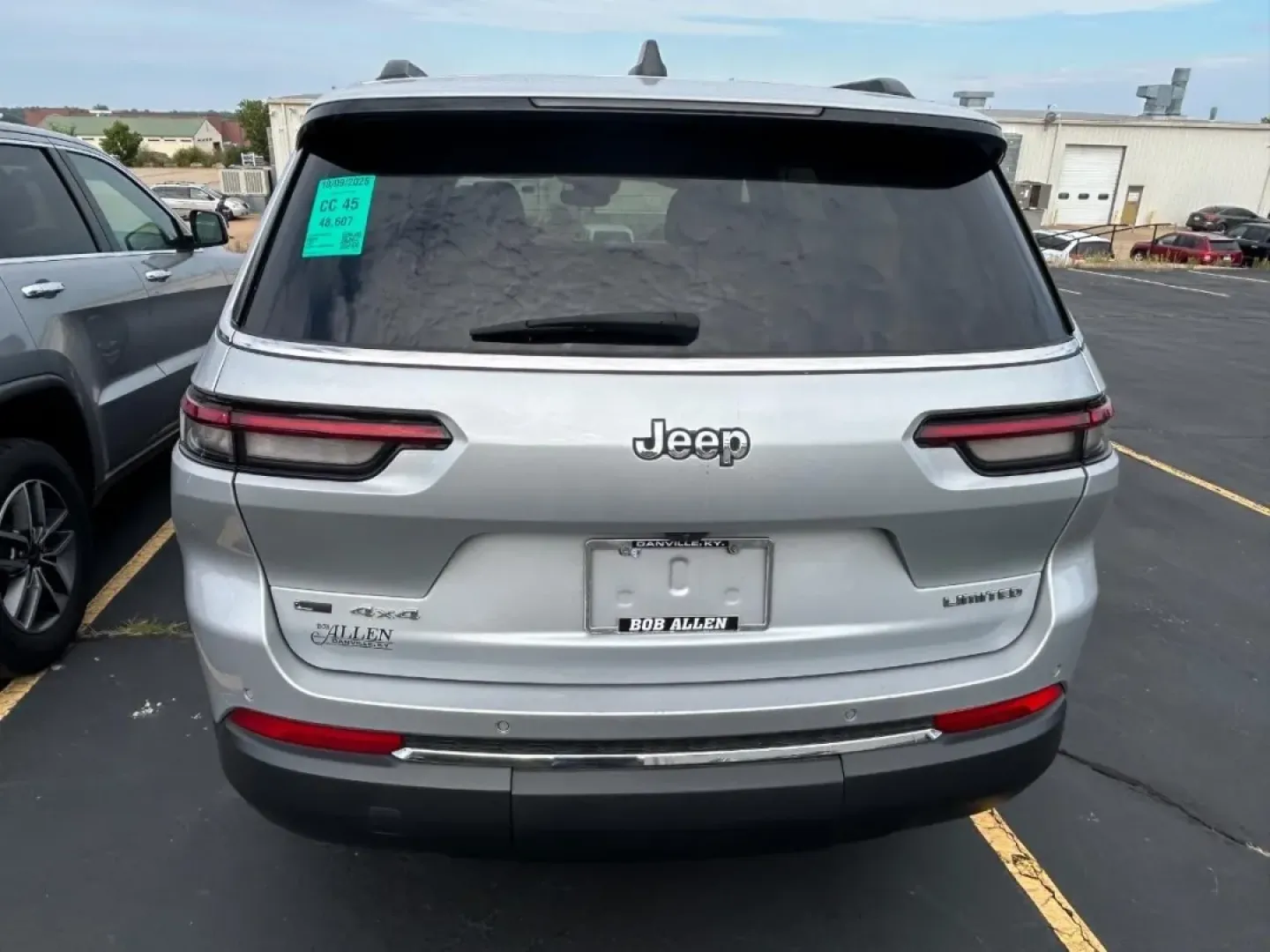 2022 /Global Black Leather Jeep Grand Cherokee Limited (1C4RJKBG5N8) with an 3.6L V6 24V VVT UPG I engine, Automatic transmission, located at 970 Woodlawn Dr., Farmington, MO, 63640, (573) 431-7800, 37.825642, -90.468674 - **Unleash Your Adventurous Spirit with This 2022 Jeep Grand Cherokee Limited!**<br /> <br /> Are you ready to elevate your outdoor adventures or make long commutes a breeze? The 2022 Jeep Grand Cherokee Limited is here to redefine your driving experience with its exceptional blend of luxury, functio - Photo#4