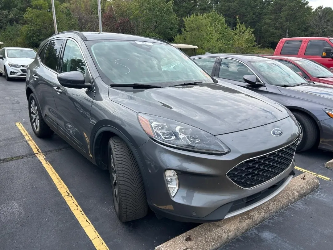 2022 Ford Escape Titanium Hybrid