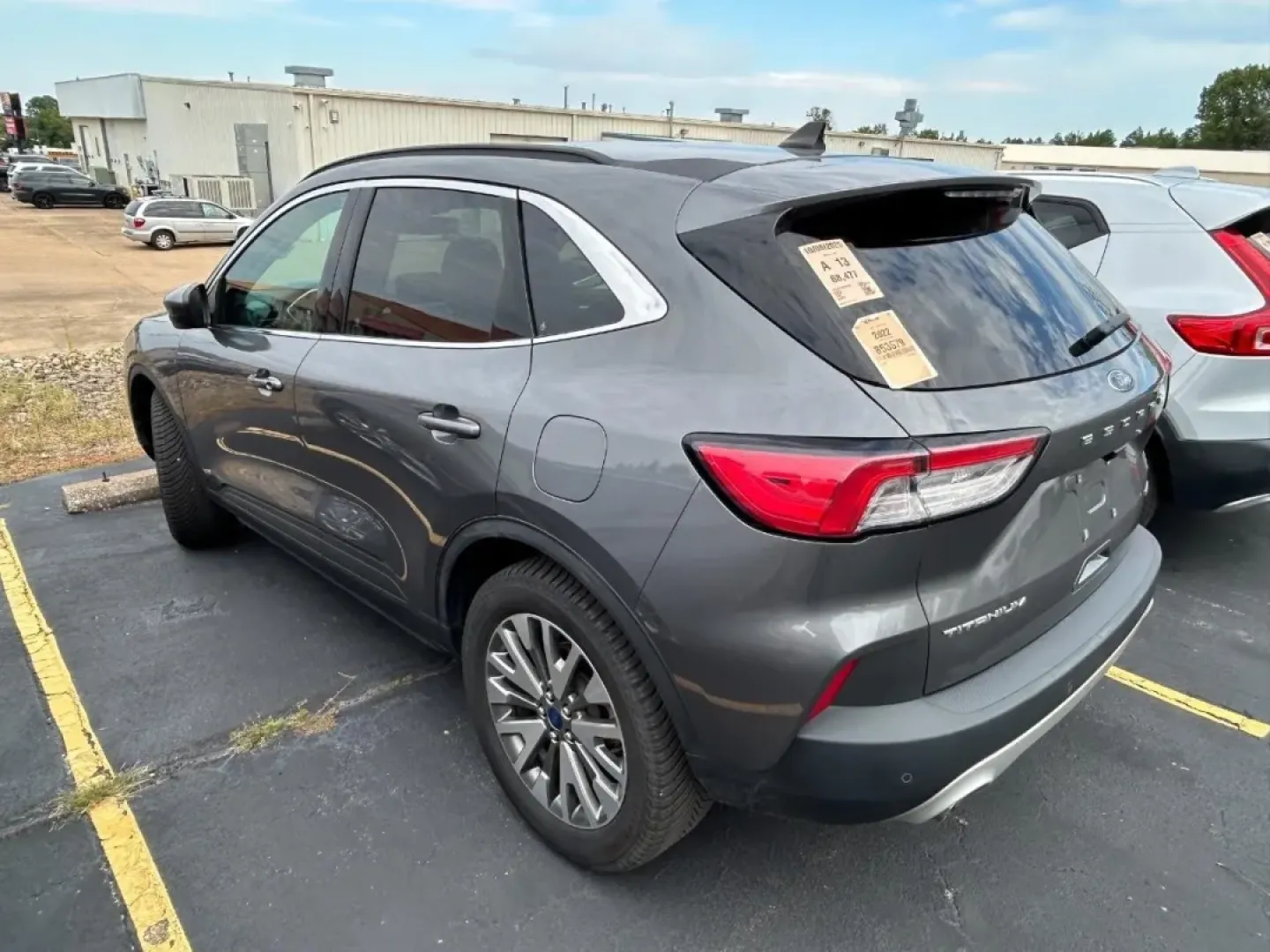 2022 /Sandstone Leather Ford Escape Titanium (1FMCU9DZ1NU) with an 2.5L iVCT Atkinson Cycle I-4 Hybrid engine, Automatic transmission, located at 970 Woodlawn Dr., Farmington, MO, 63640, (573) 431-7800, 37.825642, -90.468674 - ### Discover Adventure with the 2022 Ford Escape Titanium Hybrid at Pettus CDJR Farmington!<br /> <br /> Are you ready to elevate your driving experience? Imagine weekend road trips with family, scenic drives to nearby attractions, or even your daily commute transformed into a pleasure rather than a - Photo#3