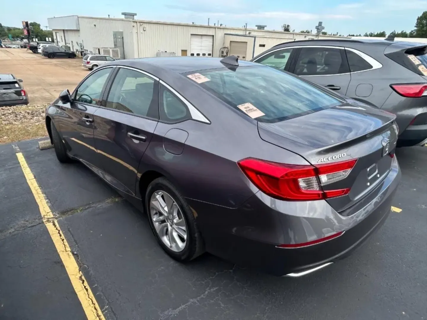 2019 /Black Cloth Honda Accord LX (1HGCV1F11KA) with an 1.5T I-4 DOHC 16-Valve Turbocharged VTEC engine, Automatic transmission, located at 970 Woodlawn Dr., Farmington, MO, 63640, (573) 431-7800, 37.825642, -90.468674 - **Elevate Your Daily Drive with This 2019 Honda Accord Sedan! Perfect for Commuters and Families Alike!**<br /> <br /> Are you searching for a reliable, stylish, and fuel-efficient vehicle that fits perfectly into your busy lifestyle? Look no further-this stunning 2019 Honda Accord Sedan is here to - Photo#3