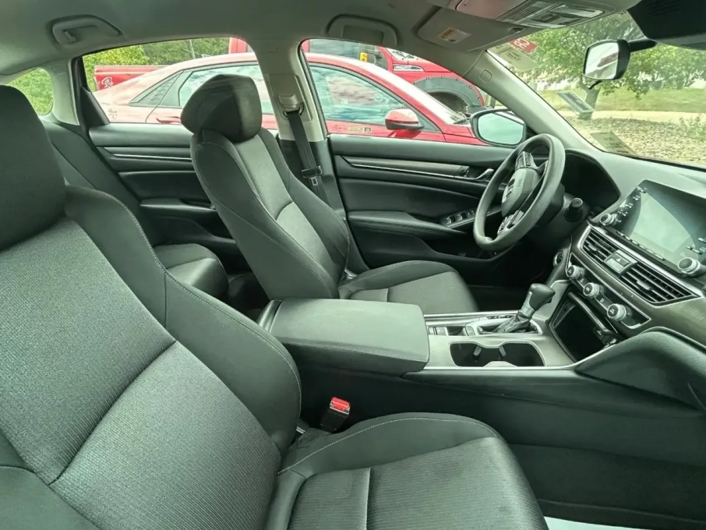 2019 /Black Cloth Honda Accord LX (1HGCV1F11KA) with an 1.5T I-4 DOHC 16-Valve Turbocharged VTEC engine, Automatic transmission, located at 970 Woodlawn Dr., Farmington, MO, 63640, (573) 431-7800, 37.825642, -90.468674 - **Elevate Your Daily Drive with This 2019 Honda Accord Sedan! Perfect for Commuters and Families Alike!**<br /> <br /> Are you searching for a reliable, stylish, and fuel-efficient vehicle that fits perfectly into your busy lifestyle? Look no further-this stunning 2019 Honda Accord Sedan is here to - Photo#6