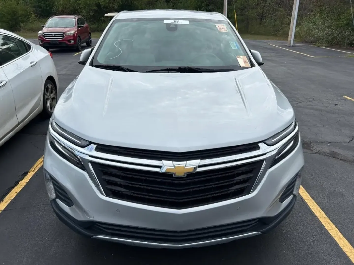 2022 /Medium Ash Gray Cloth Chevrolet Equinox LT (3GNAXJEV5NL) with an 1.5L Turbo DOHC 4-cylinder / SIDI / VVT engine, Automatic transmission, located at 970 Woodlawn Dr., Farmington, MO, 63640, (573) 431-7800, 37.825642, -90.468674 - **Unleash Adventure in the 2022 Chevrolet Equinox LT Your Perfect Companion for Family Road Trips!**<br /> <br /> Looking for a versatile vehicle that fits seamlessly into your lifestyle? The 2022 Chevrolet Equinox LT is here to elevate your family outings and weekend adventures! Whether you're com - Photo#1
