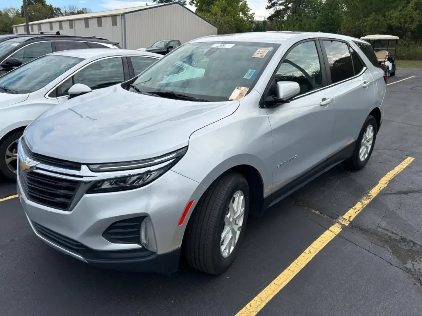 2022 /Medium Ash Gray Cloth Chevrolet Equinox LT (3GNAXJEV5NL) with an 1.5L Turbo DOHC 4-cylinder / SIDI / VVT engine, Automatic transmission, located at 970 Woodlawn Dr., Farmington, MO, 63640, (573) 431-7800, 37.825642, -90.468674 - **Unleash Adventure in the 2022 Chevrolet Equinox LT Your Perfect Companion for Family Road Trips!**<br /> <br /> Looking for a versatile vehicle that fits seamlessly into your lifestyle? The 2022 Chevrolet Equinox LT is here to elevate your family outings and weekend adventures! Whether you're com - Photo#2