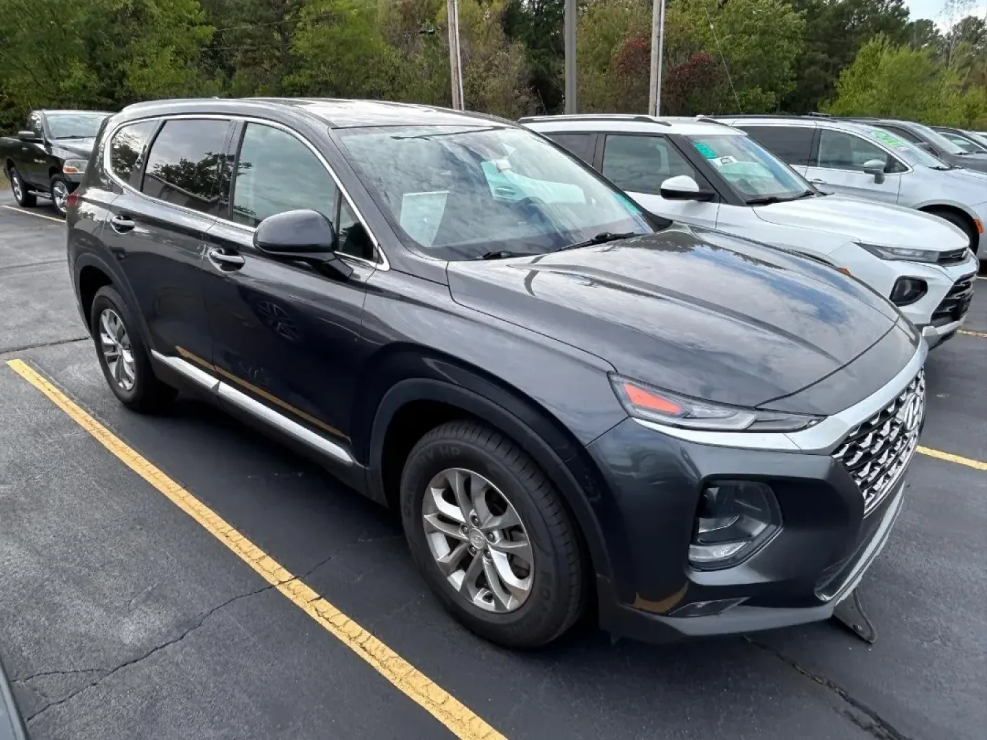 2020 /Black/Black Cloth Hyundai Santa Fe SEL (5NMS33AD7LH) with an 2.4L GDI E-CVVT 16-Valve 4-Cylinder engine, Automatic transmission, located at 970 Woodlawn Dr., Farmington, MO, 63640, (573) 431-7800, 37.825642, -90.468674 - ### Discover the Versatile 2020 Hyundai Santa Fe at Pettus CDJR Farmington<br /> <br /> Are you searching for the perfect vehicle that combines style, comfort, and practicality? Look no further! The 2020 Hyundai Santa Fe is an exceptional choice for those who crave adventure without compromising on - Photo#0
