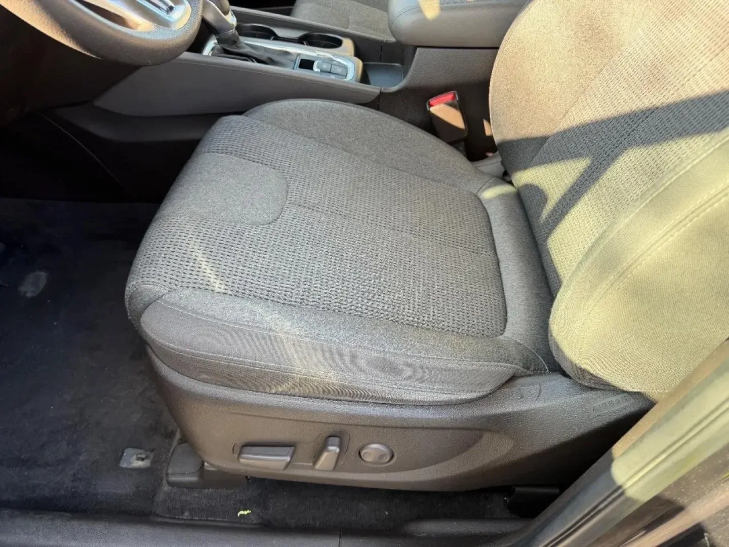 2020 /Black/Black Cloth Hyundai Santa Fe SEL (5NMS33AD7LH) with an 2.4L GDI E-CVVT 16-Valve 4-Cylinder engine, Automatic transmission, located at 970 Woodlawn Dr., Farmington, MO, 63640, (573) 431-7800, 37.825642, -90.468674 - ### Discover the Versatile 2020 Hyundai Santa Fe at Pettus CDJR Farmington<br /> <br /> Are you searching for the perfect vehicle that combines style, comfort, and practicality? Look no further! The 2020 Hyundai Santa Fe is an exceptional choice for those who crave adventure without compromising on - Photo#18