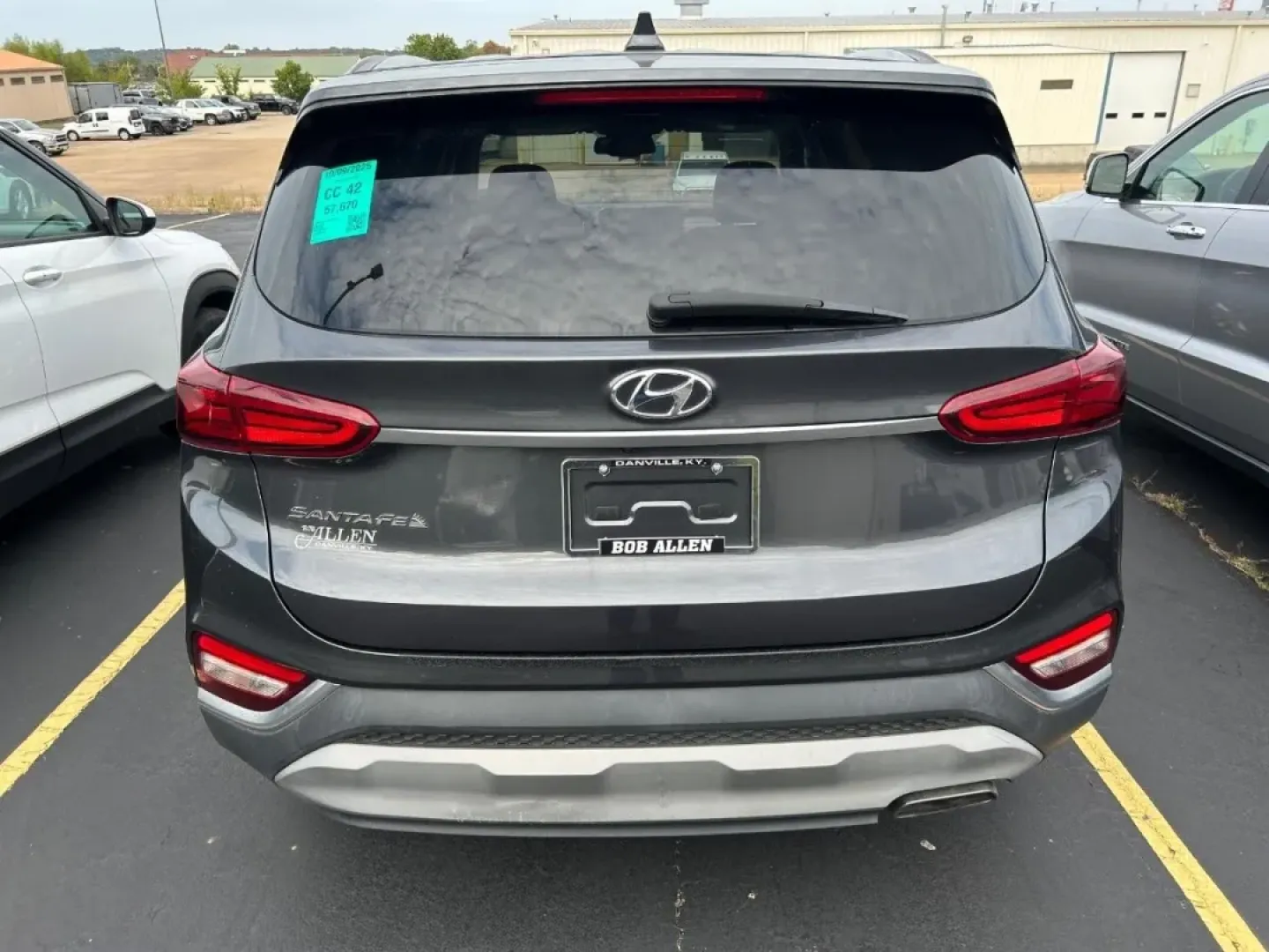 2020 /Black/Black Cloth Hyundai Santa Fe SEL (5NMS33AD7LH) with an 2.4L GDI E-CVVT 16-Valve 4-Cylinder engine, Automatic transmission, located at 970 Woodlawn Dr., Farmington, MO, 63640, (573) 431-7800, 37.825642, -90.468674 - ### Discover the Versatile 2020 Hyundai Santa Fe at Pettus CDJR Farmington<br /> <br /> Are you searching for the perfect vehicle that combines style, comfort, and practicality? Look no further! The 2020 Hyundai Santa Fe is an exceptional choice for those who crave adventure without compromising on - Photo#4