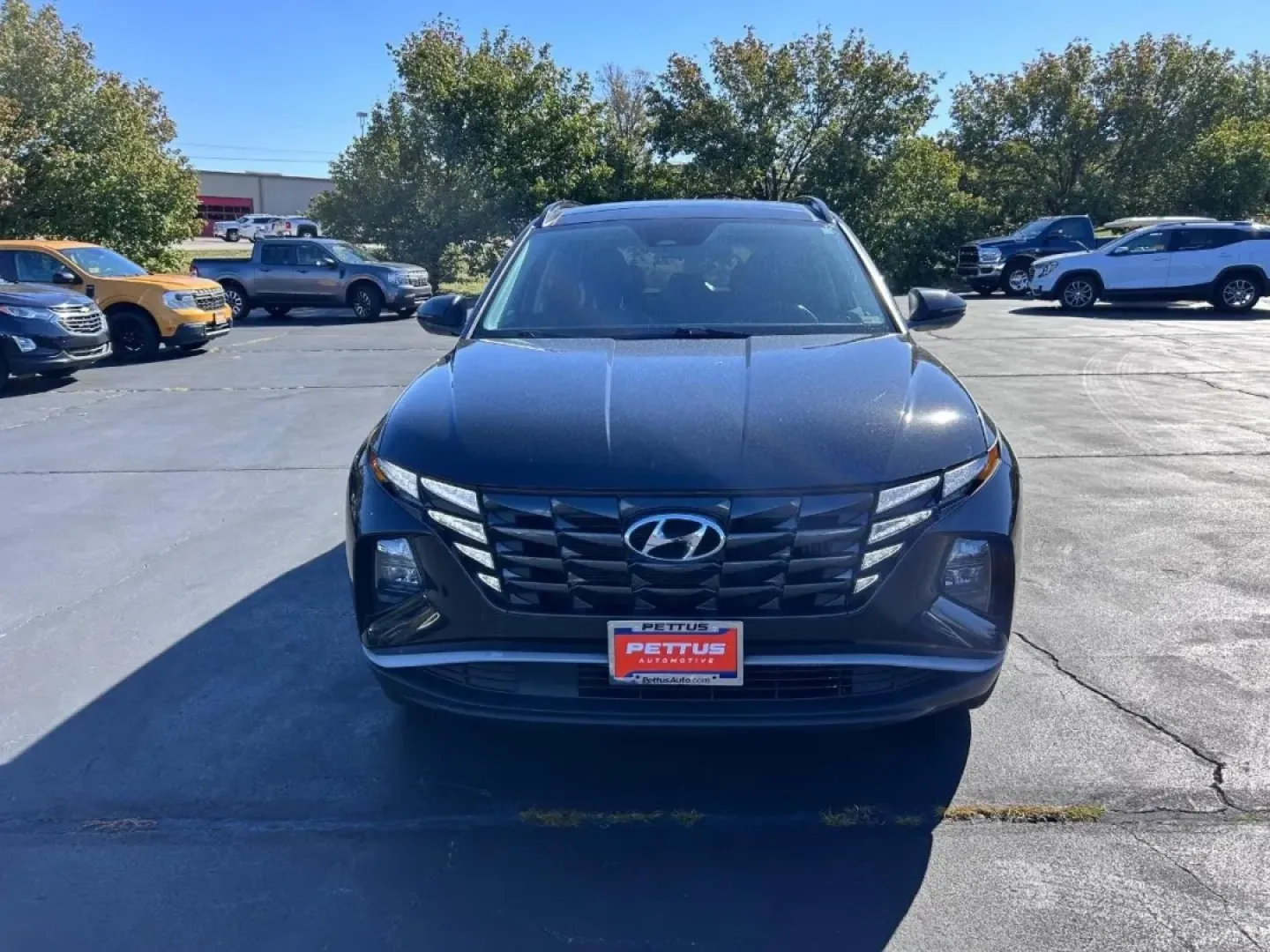 2022 /Black Cloth Hyundai Tucson SEL Convenience (KM8JFCA10NU) with an 1.6L Turbo GDI DOHC 16-Valve I4 CVVD engine, Automatic transmission, located at 970 Woodlawn Dr., Farmington, MO, 63640, (573) 431-7800, 37.825642, -90.468674 - Are you on the lookout for the perfect vehicle to elevate your family's adventures and everyday commutes? Look no further! At Pettus CDJR Farmington, we are excited to offer you an exceptional deal on a 2022 Hyundai Tucson SEL Convenience that effortlessly blends style, efficiency, and versatility. - Photo#8