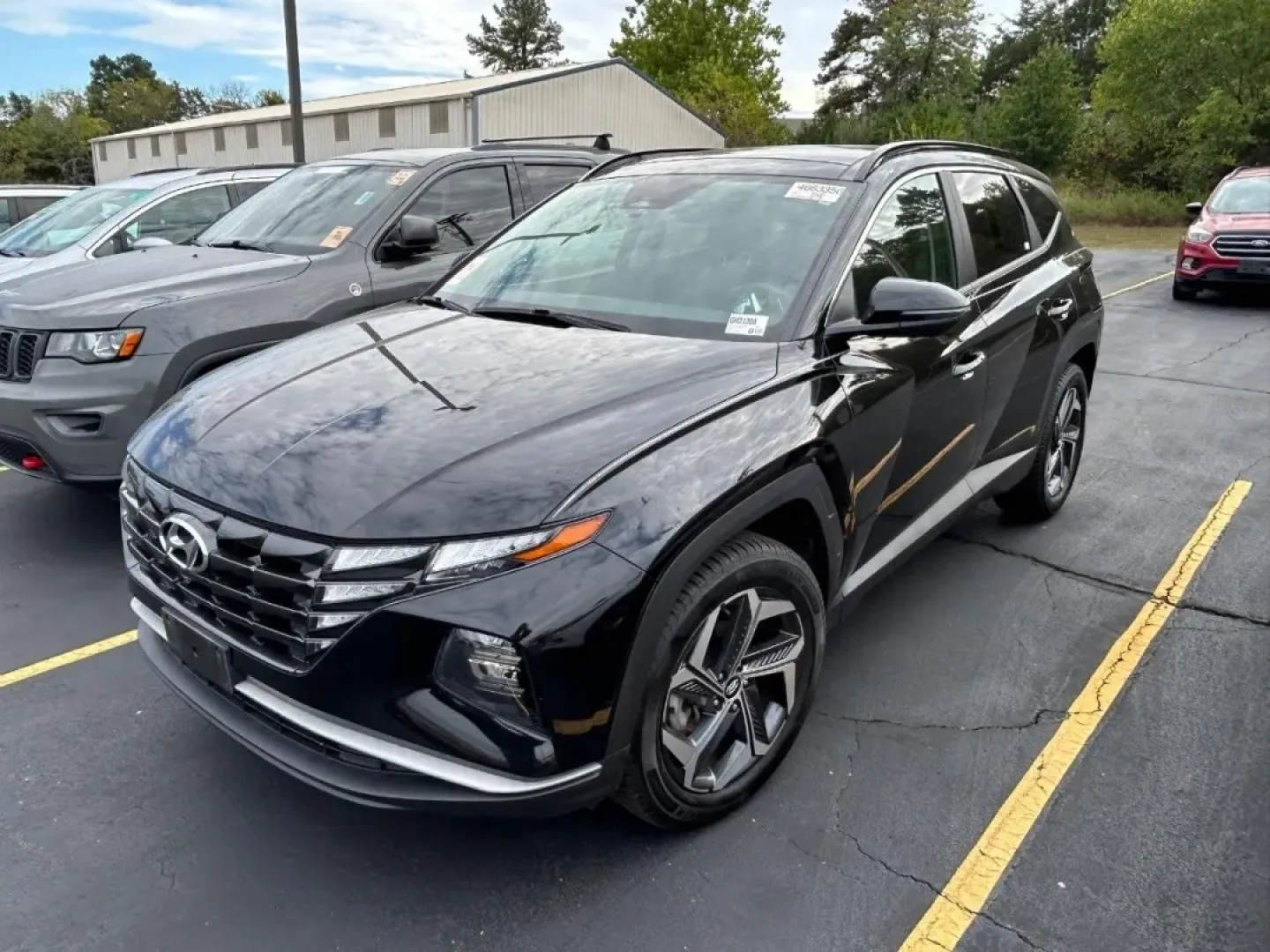 2022 /Black Cloth Hyundai Tucson SEL Convenience (KM8JFCA10NU) with an 1.6L Turbo GDI DOHC 16-Valve I4 CVVD engine, Automatic transmission, located at 970 Woodlawn Dr., Farmington, MO, 63640, (573) 431-7800, 37.825642, -90.468674 - Are you on the lookout for the perfect vehicle to elevate your family's adventures and everyday commutes? Look no further! At Pettus CDJR Farmington, we are excited to offer you an exceptional deal on a 2022 Hyundai Tucson SEL Convenience that effortlessly blends style, efficiency, and versatility. - Photo#2