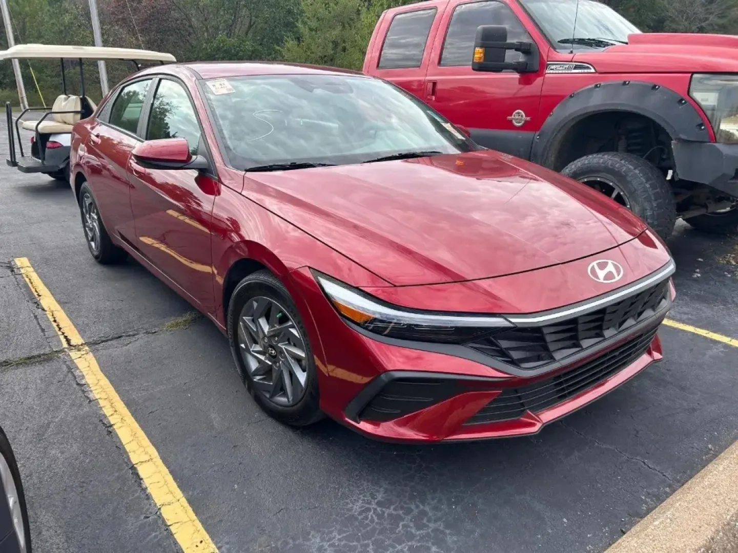 2024 /Black Cloth Hyundai Elantra SEL (KMHLM4DG3RU) with an 2.0L MPI DOHC I4 D-CVVT engine, Automatic transmission, located at 970 Woodlawn Dr., Farmington, MO, 63640, (573) 431-7800, 37.825642, -90.468674 - **Unleash Your Daily Adventure with the 2024 Hyundai Elantra Perfect for Commuters and Family Life!**<br /> <br /> Discover your next reliable ride at Pettus CDJR Farmington, located conveniently at 970 Woodlawn Drive, Farmington, MO 63640. Our dealership specializes in quality used vehicles, ensur - Photo#0
