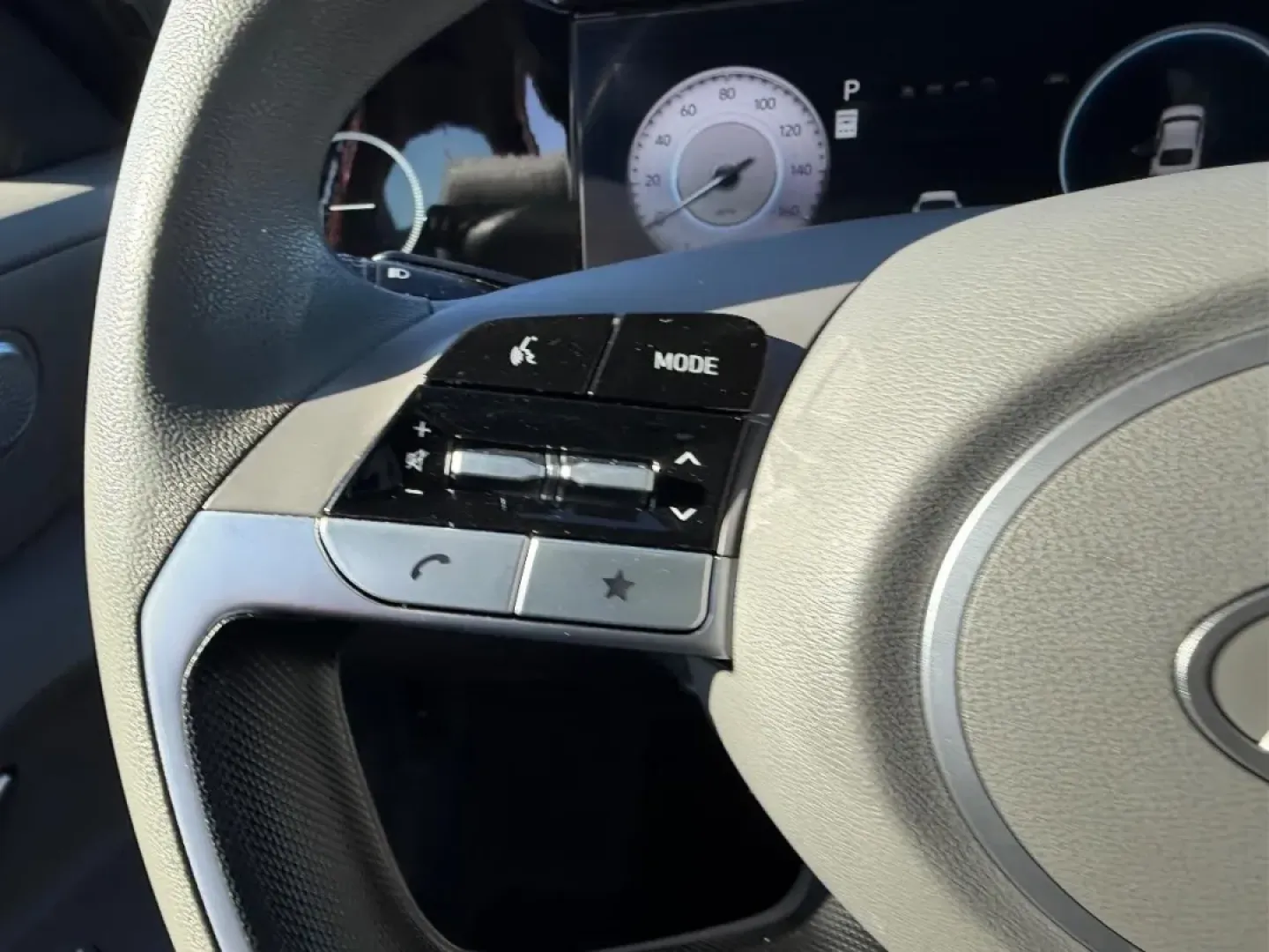 2024 /Black Cloth Hyundai Elantra SEL (KMHLM4DG3RU) with an 2.0L MPI DOHC I4 D-CVVT engine, Automatic transmission, located at 970 Woodlawn Dr., Farmington, MO, 63640, (573) 431-7800, 37.825642, -90.468674 - **Unleash Your Daily Adventure with the 2024 Hyundai Elantra Perfect for Commuters and Family Life!**<br /> <br /> Discover your next reliable ride at Pettus CDJR Farmington, located conveniently at 970 Woodlawn Drive, Farmington, MO 63640. Our dealership specializes in quality used vehicles, ensur - Photo#11