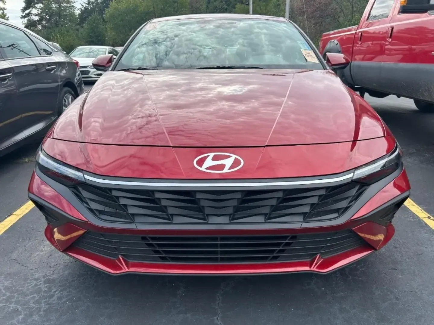 2024 /Black Cloth Hyundai Elantra SEL (KMHLM4DG3RU) with an 2.0L MPI DOHC I4 D-CVVT engine, Automatic transmission, located at 970 Woodlawn Dr., Farmington, MO, 63640, (573) 431-7800, 37.825642, -90.468674 - **Unleash Your Daily Adventure with the 2024 Hyundai Elantra Perfect for Commuters and Family Life!**<br /> <br /> Discover your next reliable ride at Pettus CDJR Farmington, located conveniently at 970 Woodlawn Drive, Farmington, MO 63640. Our dealership specializes in quality used vehicles, ensur - Photo#2