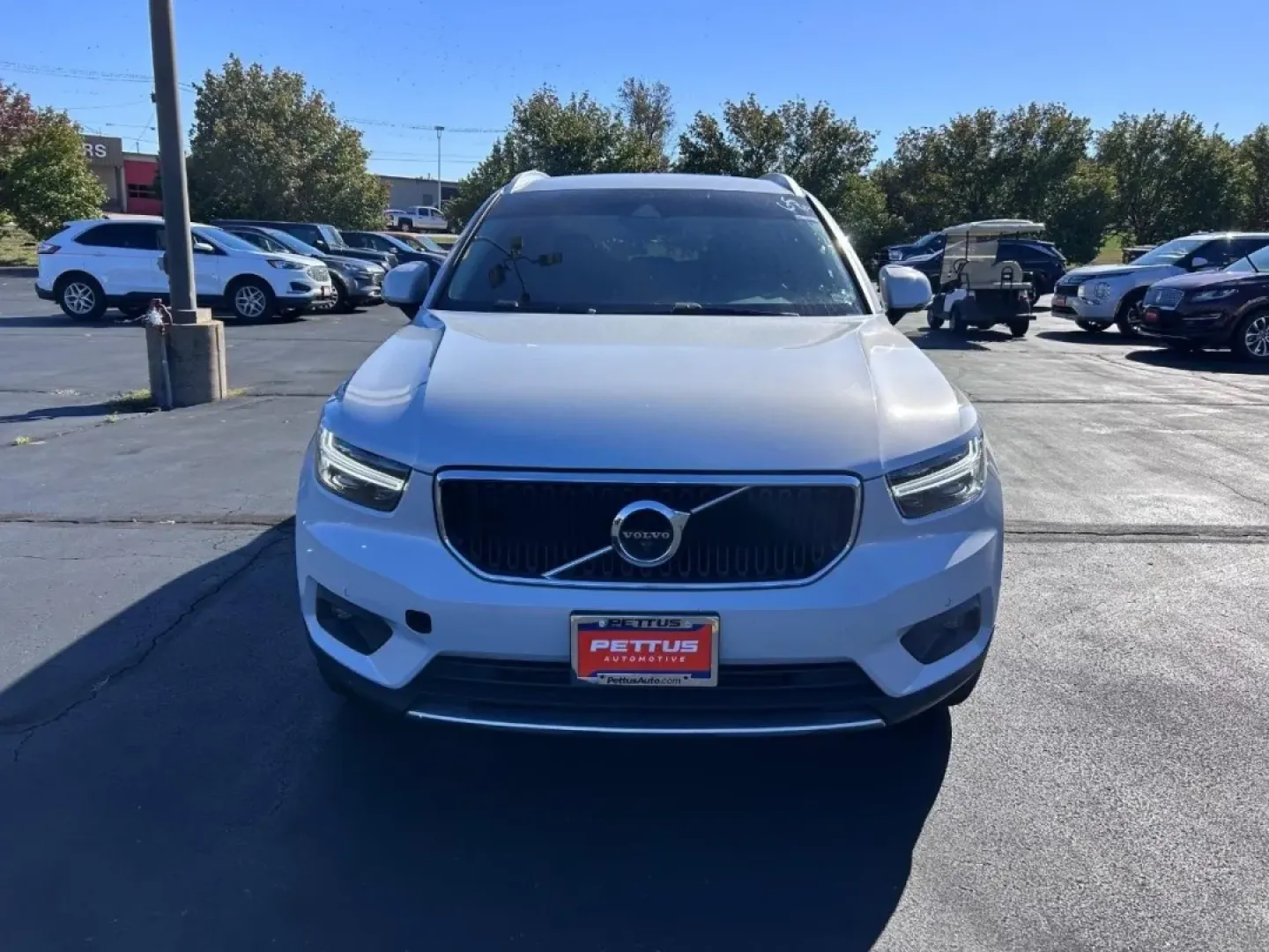 2022 /Charcoal Leather Volvo XC40 Momentum (YV4AC2HK4N2) with an 2.0L 16V DI I4 Turbocharged Drive-E engine, Automatic transmission, located at 970 Woodlawn Dr., Farmington, MO, 63640, (573) 431-7800, 37.825642, -90.468674 - Are you in search of an adventure-ready vehicle that exudes sophistication while providing practicality for your everyday life? Look no further than the 2022 Volvo XC40 Momentum, available now at Pettus CDJR Farmington, your premier OEM dealership located at 970 Woodlawn Drive, Farmington, MO 63640. - Photo#8