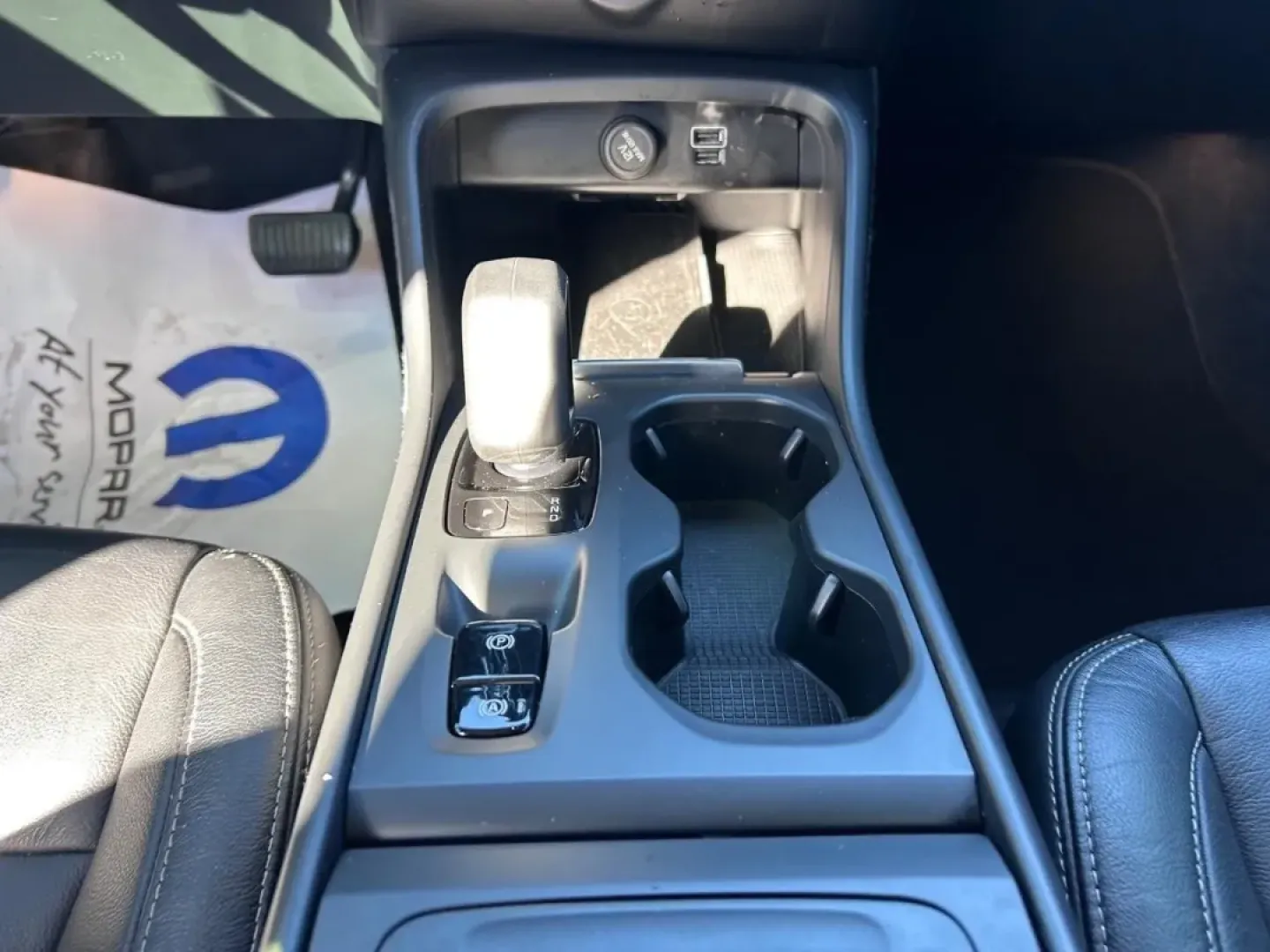 2022 /Charcoal Leather Volvo XC40 Momentum (YV4AC2HK4N2) with an 2.0L 16V DI I4 Turbocharged Drive-E engine, Automatic transmission, located at 970 Woodlawn Dr., Farmington, MO, 63640, (573) 431-7800, 37.825642, -90.468674 - Are you in search of an adventure-ready vehicle that exudes sophistication while providing practicality for your everyday life? Look no further than the 2022 Volvo XC40 Momentum, available now at Pettus CDJR Farmington, your premier OEM dealership located at 970 Woodlawn Drive, Farmington, MO 63640. - Photo#16