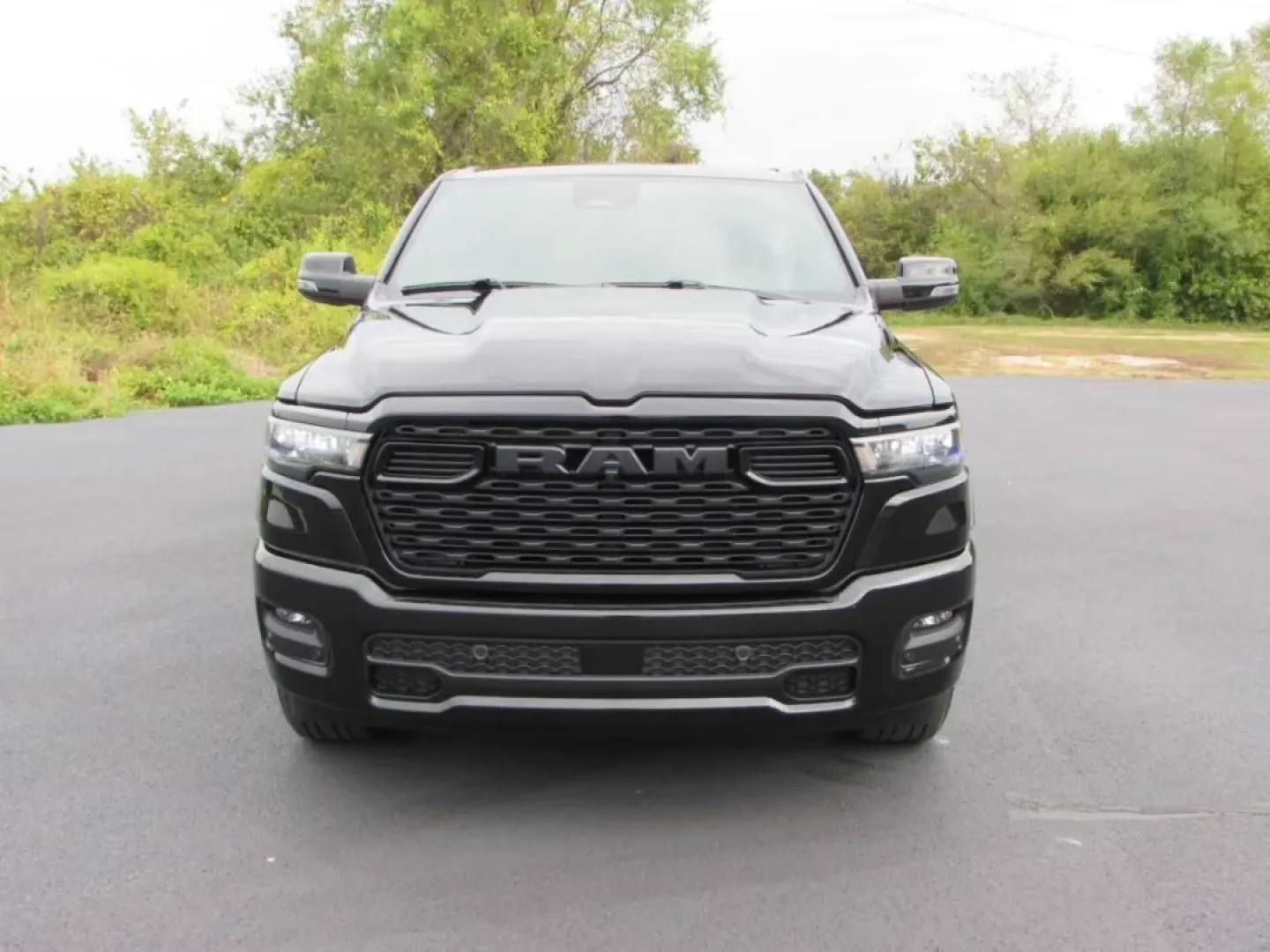 2026 /Black Ram 1500 Big Horn/Lone Star (1C6SRFFT2TN) with an Other engine, located at 12830 Highway 21, De Soto, MO, 63020, (636) 337-7777, 38.153099, -90.573624 - Discover the perfect blend of power and practicality with the 2026 Ram 1500 Big Horn, an ideal choice for anyone seeking a versatile truck designed for both work and play. Whether you're a growing family looking for a reliable vehicle for weekend adventures or a commuter in need of a dependable ride - Photo#6
