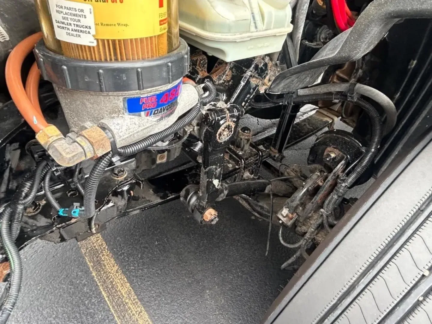 2017 Freightlin (3AKBGADV8HS) with an Other engine, located at 970 Woodlawn Dr., Farmington, MO, 63640, (573) 431-7800, 37.825642, -90.468674 - USED 2017 Freightlin from Pettus CDJR Farmington, Farmington MO. - Photo#12