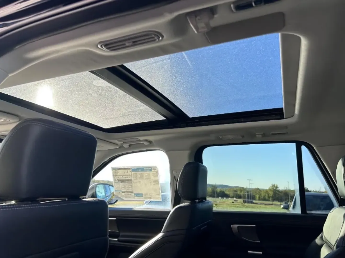 2025 /Black Onyx Leather Ford Expedition Platinum (1FMJU1M87SE) with an 3.5L EcoBoost V6 engine, Automatic transmission, located at 141 Commercial Dr, Fredericktown, MO, 63645, (573) 783-6432, 37.570087, -90.320648 - **Experience Luxury and Adventure with the 2025 Ford Expedition Platinum** <br /> <br /> Are you ready to elevate your family adventures or weekend getaways? Look no further than the 2025 Ford Expedition Platinum, the ultimate SUV that combines luxury with functionality, designed for those who deman - Photo#10