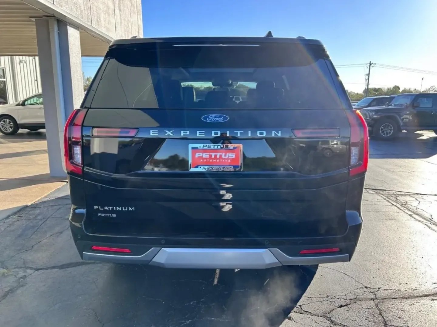2025 /Black Onyx Leather Ford Expedition Platinum (1FMJU1M87SE) with an 3.5L EcoBoost V6 engine, Automatic transmission, located at 141 Commercial Dr, Fredericktown, MO, 63645, (573) 783-6432, 37.570087, -90.320648 - **Experience Luxury and Adventure with the 2025 Ford Expedition Platinum** <br /> <br /> Are you ready to elevate your family adventures or weekend getaways? Look no further than the 2025 Ford Expedition Platinum, the ultimate SUV that combines luxury with functionality, designed for those who deman - Photo#3
