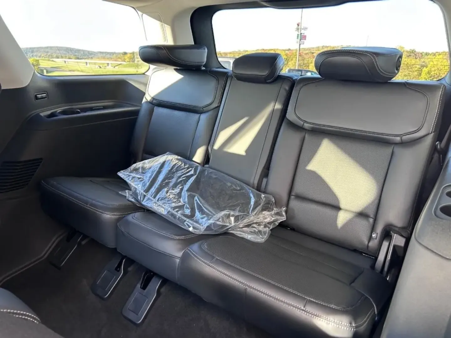 2025 /Black Onyx Leather Ford Expedition Platinum (1FMJU1M87SE) with an 3.5L EcoBoost V6 engine, Automatic transmission, located at 141 Commercial Dr, Fredericktown, MO, 63645, (573) 783-6432, 37.570087, -90.320648 - **Experience Luxury and Adventure with the 2025 Ford Expedition Platinum** <br /> <br /> Are you ready to elevate your family adventures or weekend getaways? Look no further than the 2025 Ford Expedition Platinum, the ultimate SUV that combines luxury with functionality, designed for those who deman - Photo#8