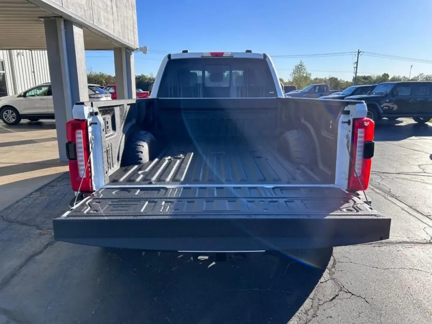 2026 /Smoked Truffle Leather Ford F-350SD DRW (1FT8W3DT1TE) with an 6.7L engine, located at 141 Commercial Dr, Fredericktown, MO, 63645, (573) 783-6432, 37.570087, -90.320648 - **Discover Your Next Adventure with the 2026 Ford Super Duty F-350 DRW - Perfect for Work or Play!**<br /> <br /> Are you searching for a powerful truck that can handle all your needs, whether it's for work or weekend adventures? Look no further than the 2026 Ford Super Duty F-350 DRW, now available - Photo#4