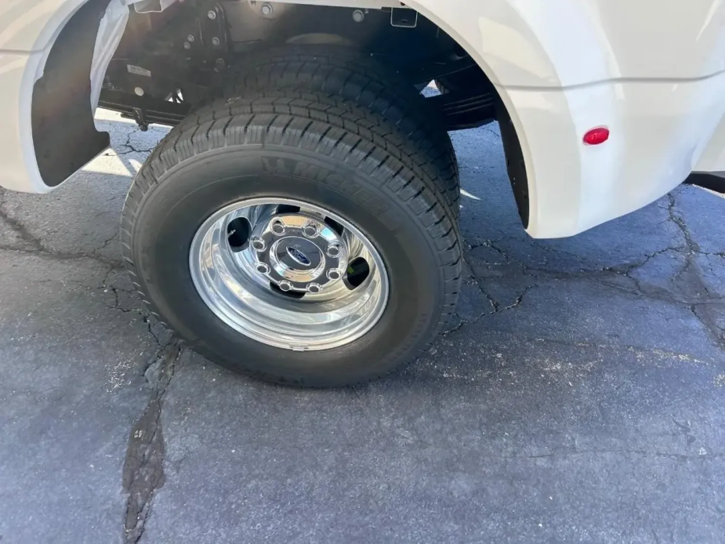 2026 /Smoked Truffle Leather Ford F-350SD DRW (1FT8W3DT1TE) with an 6.7L engine, located at 141 Commercial Dr, Fredericktown, MO, 63645, (573) 783-6432, 37.570087, -90.320648 - **Discover Your Next Adventure with the 2026 Ford Super Duty F-350 DRW - Perfect for Work or Play!**<br /> <br /> Are you searching for a powerful truck that can handle all your needs, whether it's for work or weekend adventures? Look no further than the 2026 Ford Super Duty F-350 DRW, now available - Photo#5