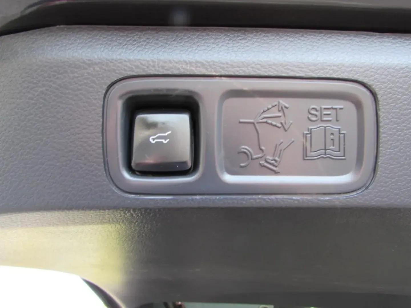 2024 /Sandstone Ford Expedition Max Limited (1FMJK2A80RE) with an Other engine, Automatic transmission, located at 12836 Highway 21, De Soto, MO, 63020, (636) 337-7777, 38.151867, -90.575615 - **Adventure Awaits with the 2024 Ford Expedition Max! Perfect for Families and Explorers Alike!**<br /> <br /> Are you ready to elevate your family adventures or weekend getaways? The 2024 Ford Expedition Max is your ticket to creating unforgettable memories with loved ones, all while enjoying the - Photo#25