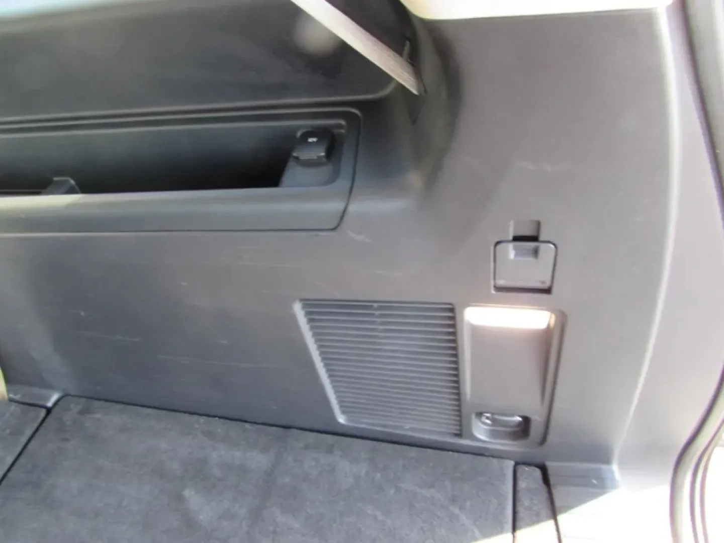 2024 /Sandstone Ford Expedition Max Limited (1FMJK2A80RE) with an Other engine, Automatic transmission, located at 12836 Highway 21, De Soto, MO, 63020, (636) 337-7777, 38.151867, -90.575615 - **Adventure Awaits with the 2024 Ford Expedition Max! Perfect for Families and Explorers Alike!**<br /> <br /> Are you ready to elevate your family adventures or weekend getaways? The 2024 Ford Expedition Max is your ticket to creating unforgettable memories with loved ones, all while enjoying the - Photo#28