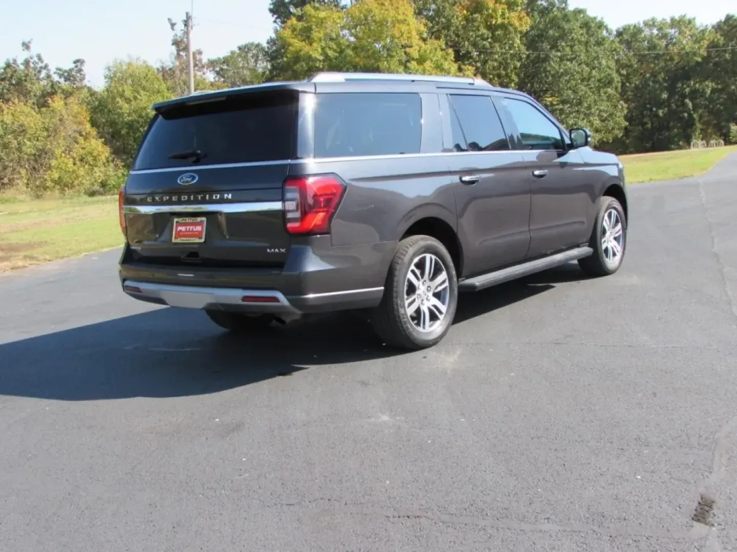 2024 /Sandstone Ford Expedition Max Limited (1FMJK2A80RE) with an Other engine, Automatic transmission, located at 12836 Highway 21, De Soto, MO, 63020, (636) 337-7777, 38.151867, -90.575615 - **Adventure Awaits with the 2024 Ford Expedition Max! Perfect for Families and Explorers Alike!**<br /> <br /> Are you ready to elevate your family adventures or weekend getaways? The 2024 Ford Expedition Max is your ticket to creating unforgettable memories with loved ones, all while enjoying the - Photo#3