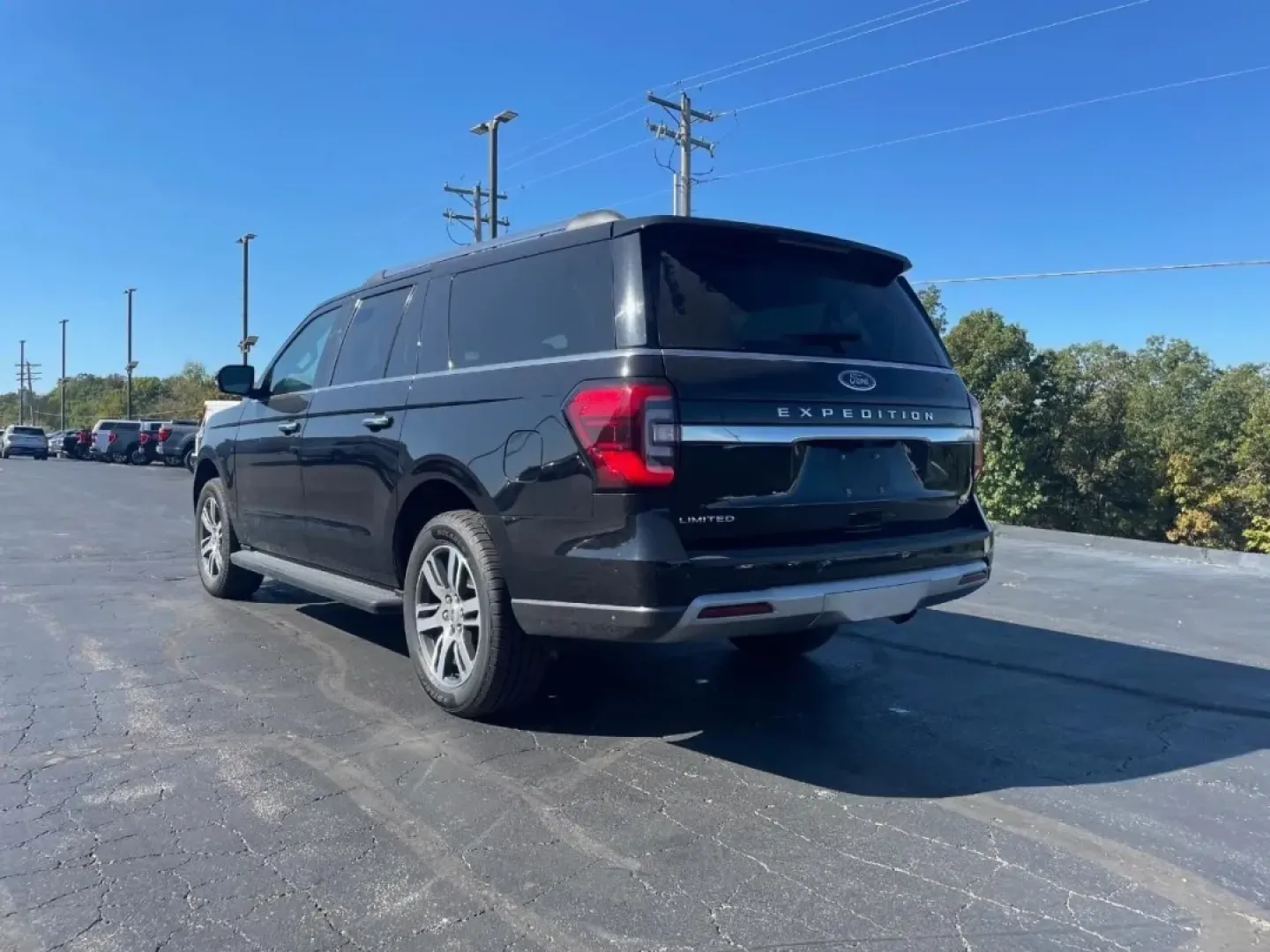 2024 /Mahogany Ford Expedition Max Limited (1FMJK2A83RE) with an Other engine, Automatic transmission, located at 12836 Highway 21, De Soto, MO, 63020, (636) 337-7777, 38.151867, -90.575615 - ### Discover Adventure with the 2024 Ford Expedition Max at Pettus Ford De Soto<br /> <br /> Are you ready to elevate your family adventures or embark on weekend getaways? The 2024 Ford Expedition Max is the perfect SUV for those who crave a balance of spacious comfort and rugged capability. Whether - Photo#2