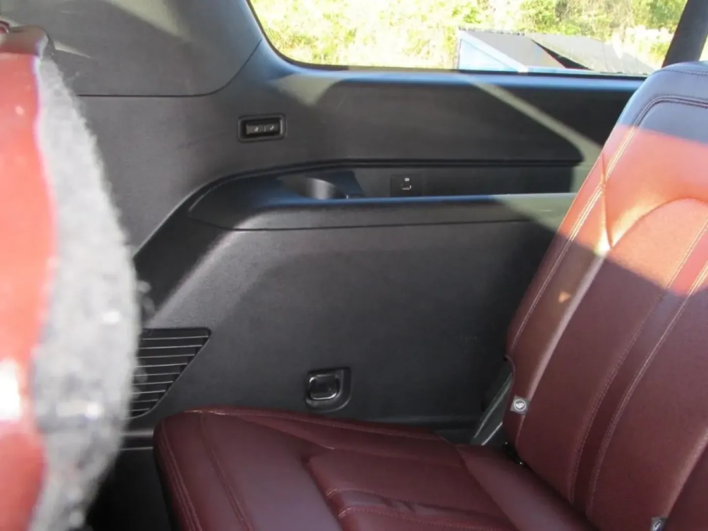 2024 /Mahogany Ford Expedition Max Limited (1FMJK2A83RE) with an Other engine, Automatic transmission, located at 12836 Highway 21, De Soto, MO, 63020, (636) 337-7777, 38.151867, -90.575615 - ### Discover Adventure with the 2024 Ford Expedition Max at Pettus Ford De Soto<br /> <br /> Are you ready to elevate your family adventures or embark on weekend getaways? The 2024 Ford Expedition Max is the perfect SUV for those who crave a balance of spacious comfort and rugged capability. Whether - Photo#29