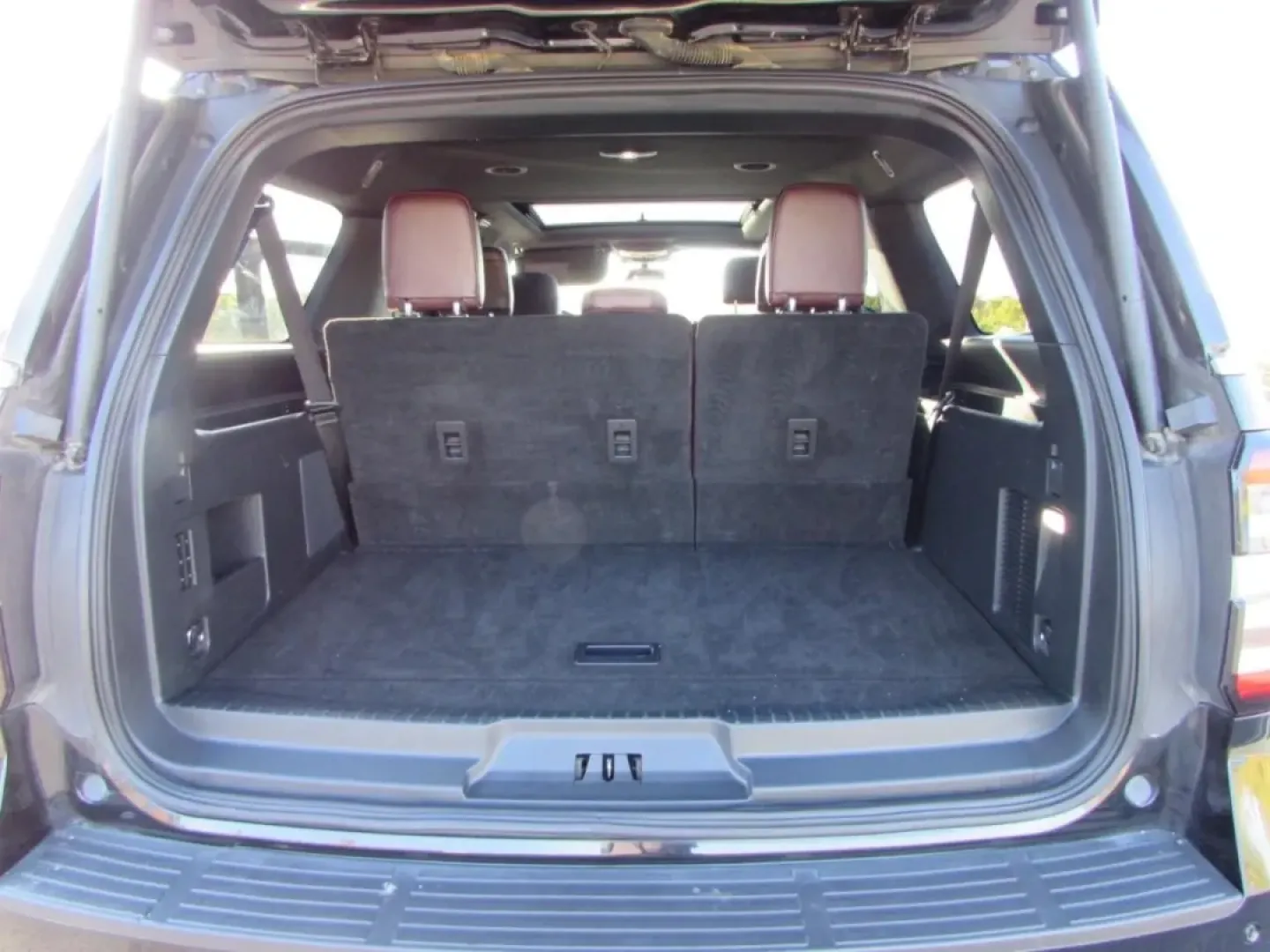 2024 /Mahogany Ford Expedition Max Limited (1FMJK2A83RE) with an Other engine, Automatic transmission, located at 12836 Highway 21, De Soto, MO, 63020, (636) 337-7777, 38.151867, -90.575615 - ### Discover Adventure with the 2024 Ford Expedition Max at Pettus Ford De Soto<br /> <br /> Are you ready to elevate your family adventures or embark on weekend getaways? The 2024 Ford Expedition Max is the perfect SUV for those who crave a balance of spacious comfort and rugged capability. Whether - Photo#30