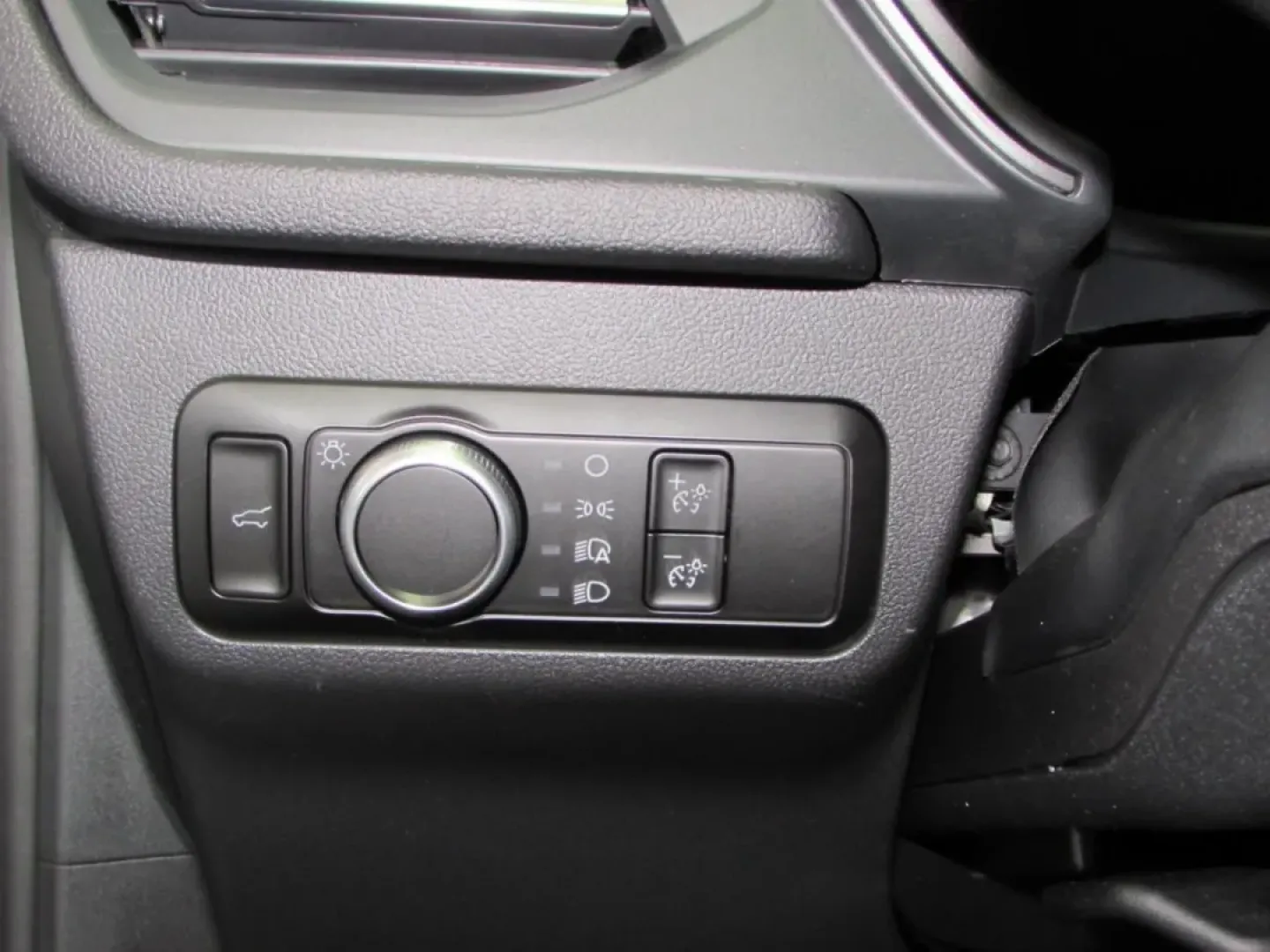 2026 Ford Escape Active (1FMCU0GN9TU) with an 1.5L engine, located at 12836 Highway 21, De Soto, MO, 63020, (636) 337-7777, 38.151867, -90.575615 - ### Discover Adventure with the 2026 Ford Escape at Pettus Ford De Soto!<br /> <br /> Are you ready to elevate your lifestyle with a vehicle that perfectly balances functionality and style? Look no further than the stunning 2026 Ford Escape, now available at Pettus Ford De Soto! This remarkable SUV - Photo#12