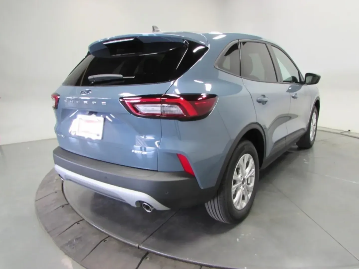 2026 Ford Escape Active (1FMCU0GN9TU) with an 1.5L engine, located at 12836 Highway 21, De Soto, MO, 63020, (636) 337-7777, 38.151867, -90.575615 - ### Discover Adventure with the 2026 Ford Escape at Pettus Ford De Soto!<br /> <br /> Are you ready to elevate your lifestyle with a vehicle that perfectly balances functionality and style? Look no further than the stunning 2026 Ford Escape, now available at Pettus Ford De Soto! This remarkable SUV - Photo#7