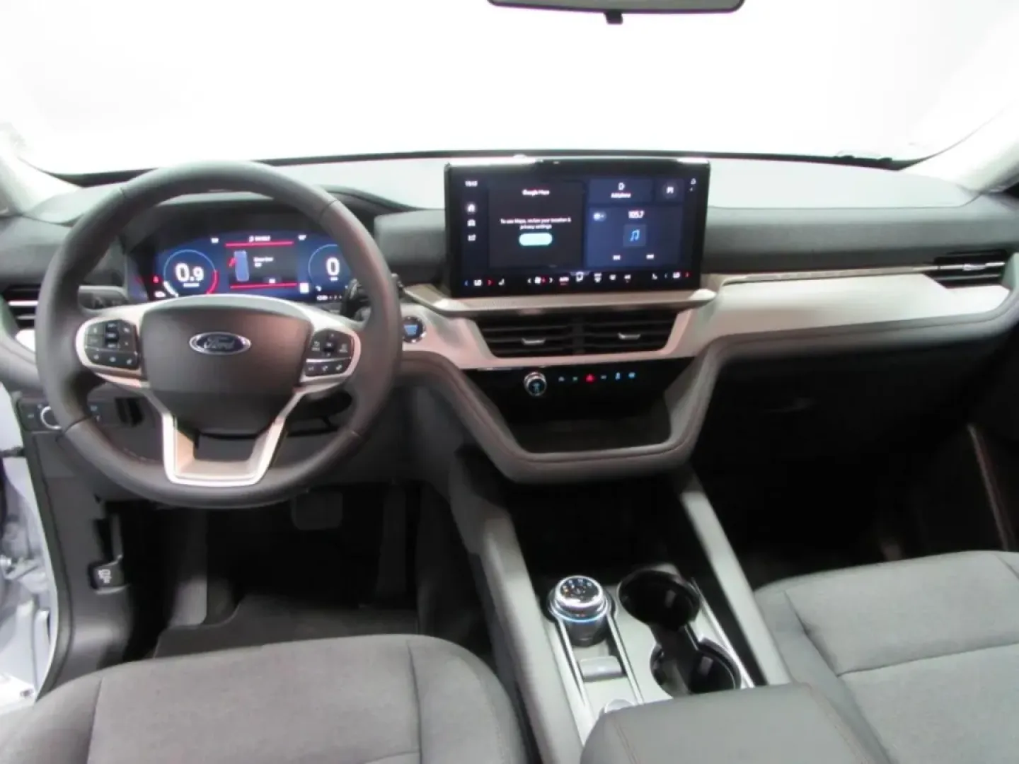 2026 /Dark Space Gray Ford Explorer Active (1FMUK8DH0TG) with an 2.3L EcoBoost I-4 engine, Automatic transmission, located at 12836 Highway 21, De Soto, MO, 63020, (636) 337-7777, 38.151867, -90.575615 - Discover the perfect blend of style, versatility, and power with the 2026 Ford Explorer Active, available now at Pettus Ford De Soto. This SUV is not just a vehicle; it's an invitation to explore your lifestyle, whether you're embarking on family road trips, navigating daily commutes, or seeking wee - Photo#23